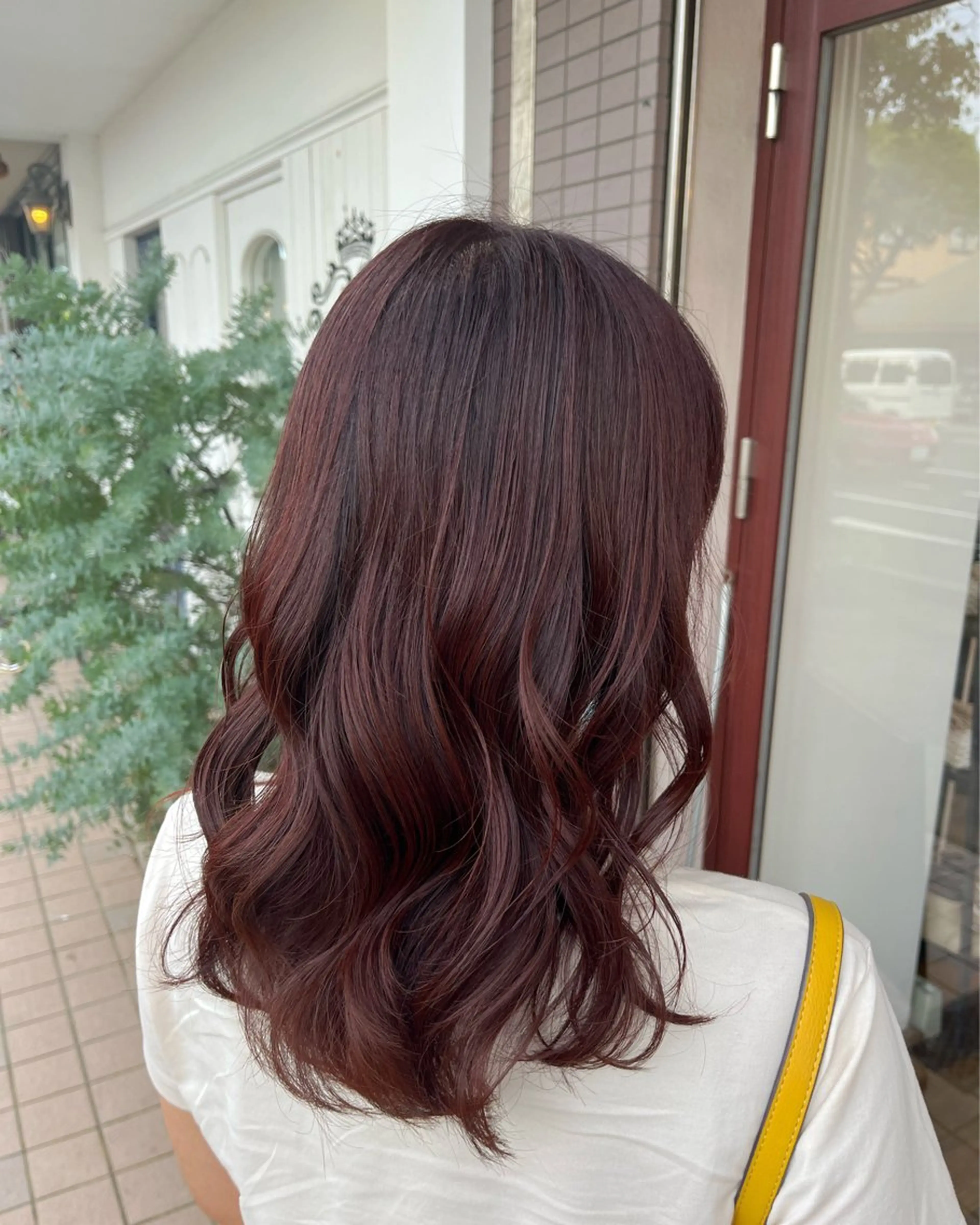 セミロング カラー ブリーチ ブラウンカラー ブリーチなしカラー レッドカラー RuLaN AMIのヘアスタイル