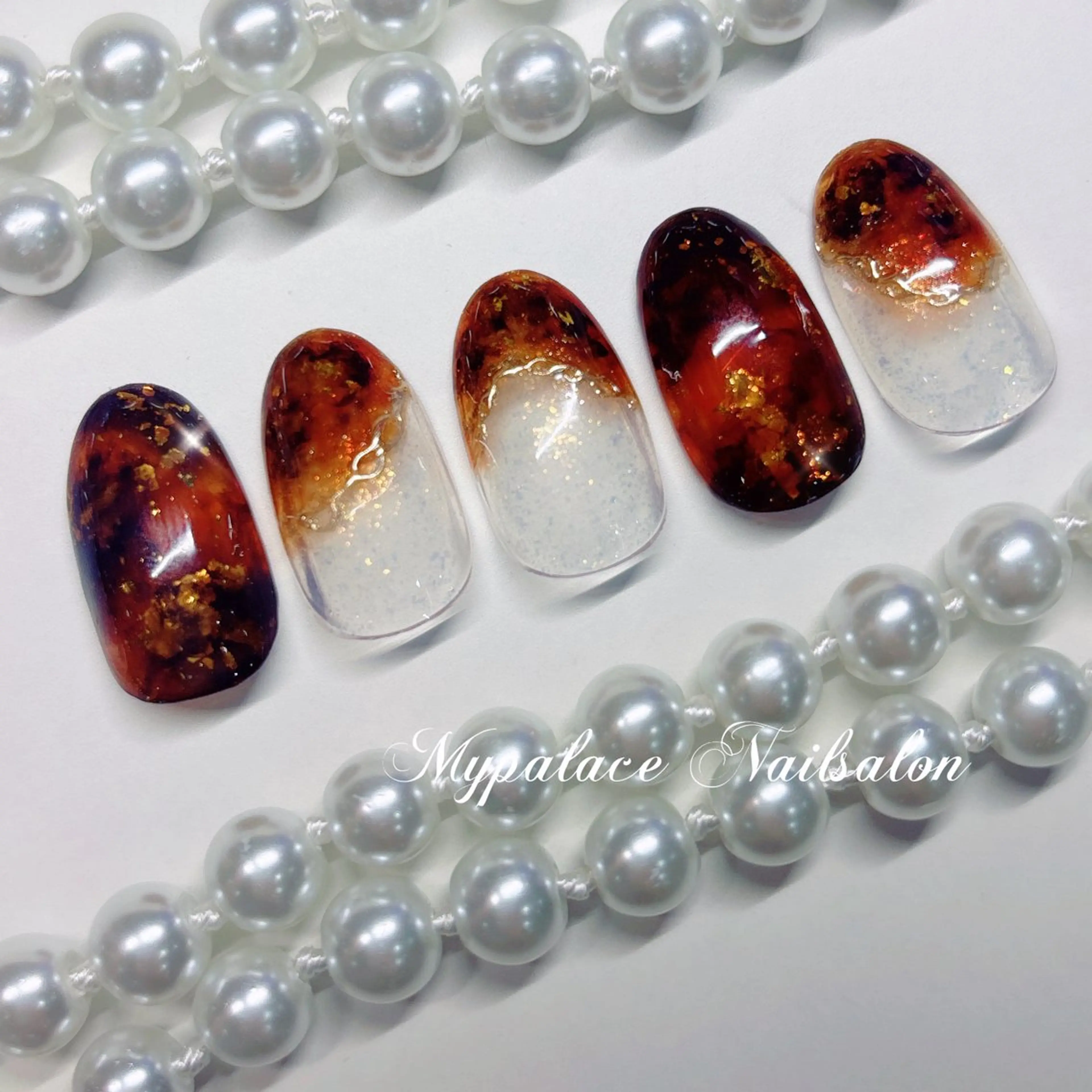 ネイル べっ甲ネイル ブラウン ミラーネイル ニュアンスネイル ハンドネイル Yuis Nailスカルプ専門のネイルデザイン