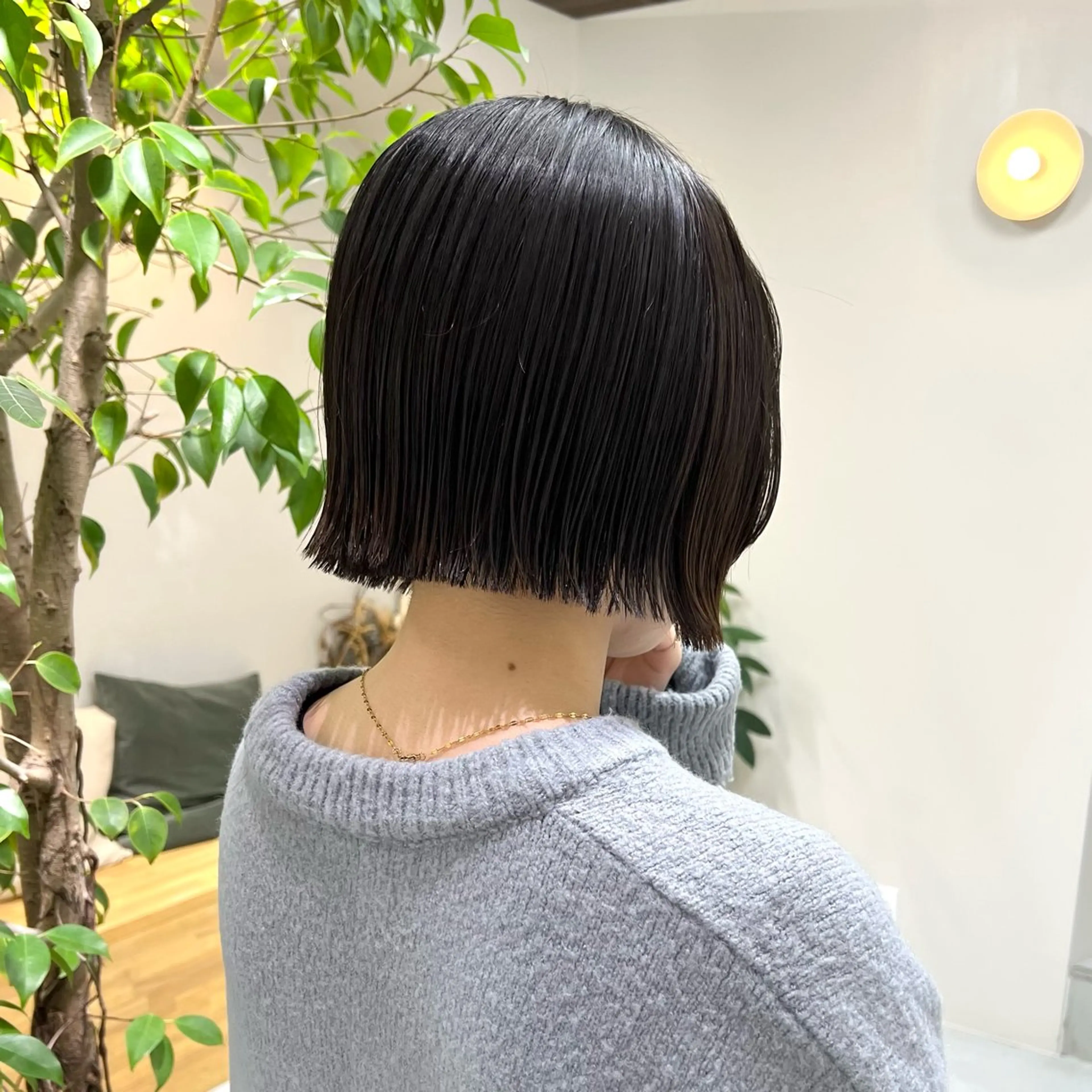 ショート 外ハネヘア トリートメント ぱつっとボブ/ショ ート/高田明日美のヘアスタイル