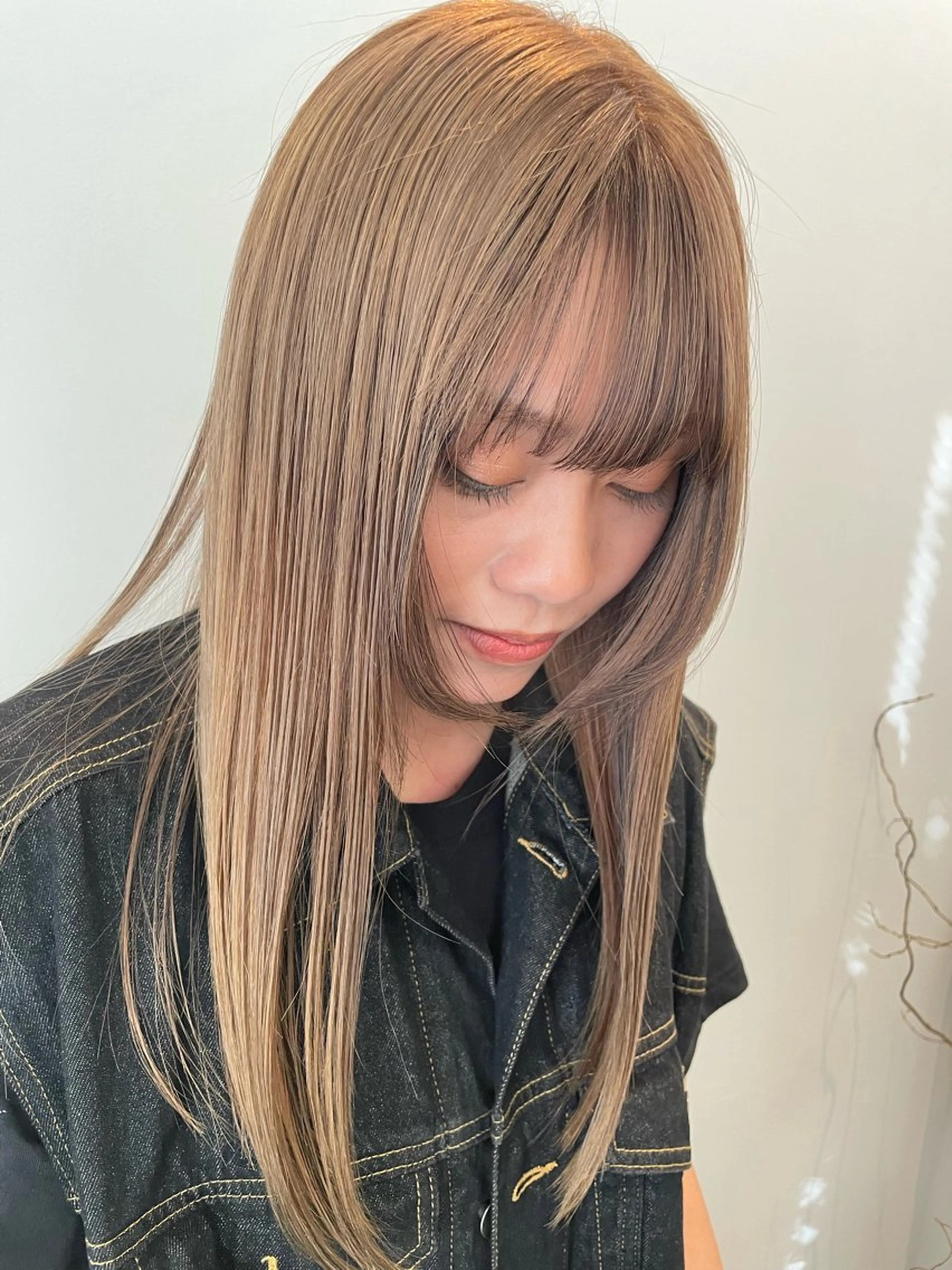 セミロング カラー ヘアカラー トリートメント ブリーチ👩‍🦳/ ‪✂︎MANAMIのヘアスタイル