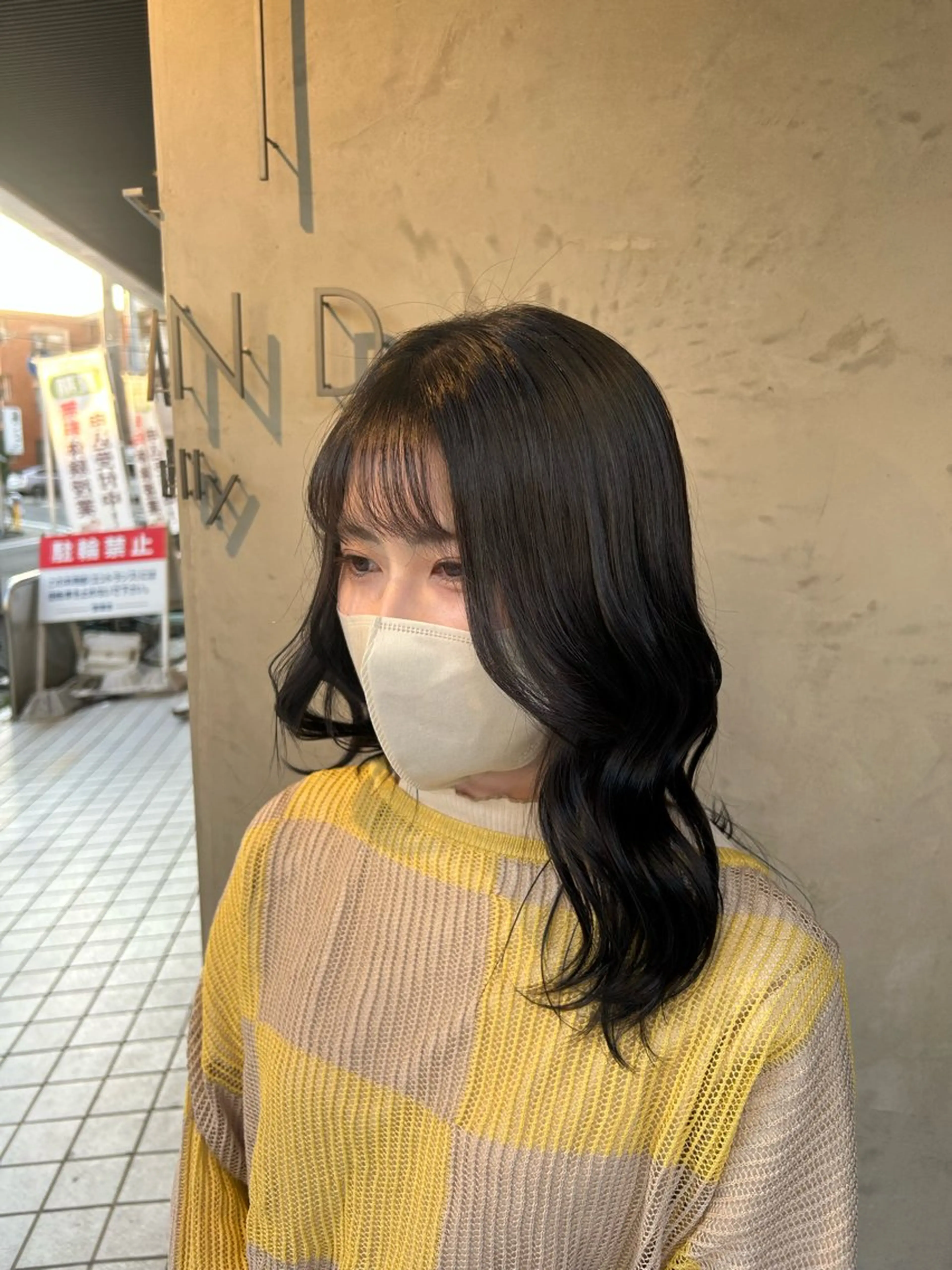 セミロング カラー 成田 智彩のヘアスタイル