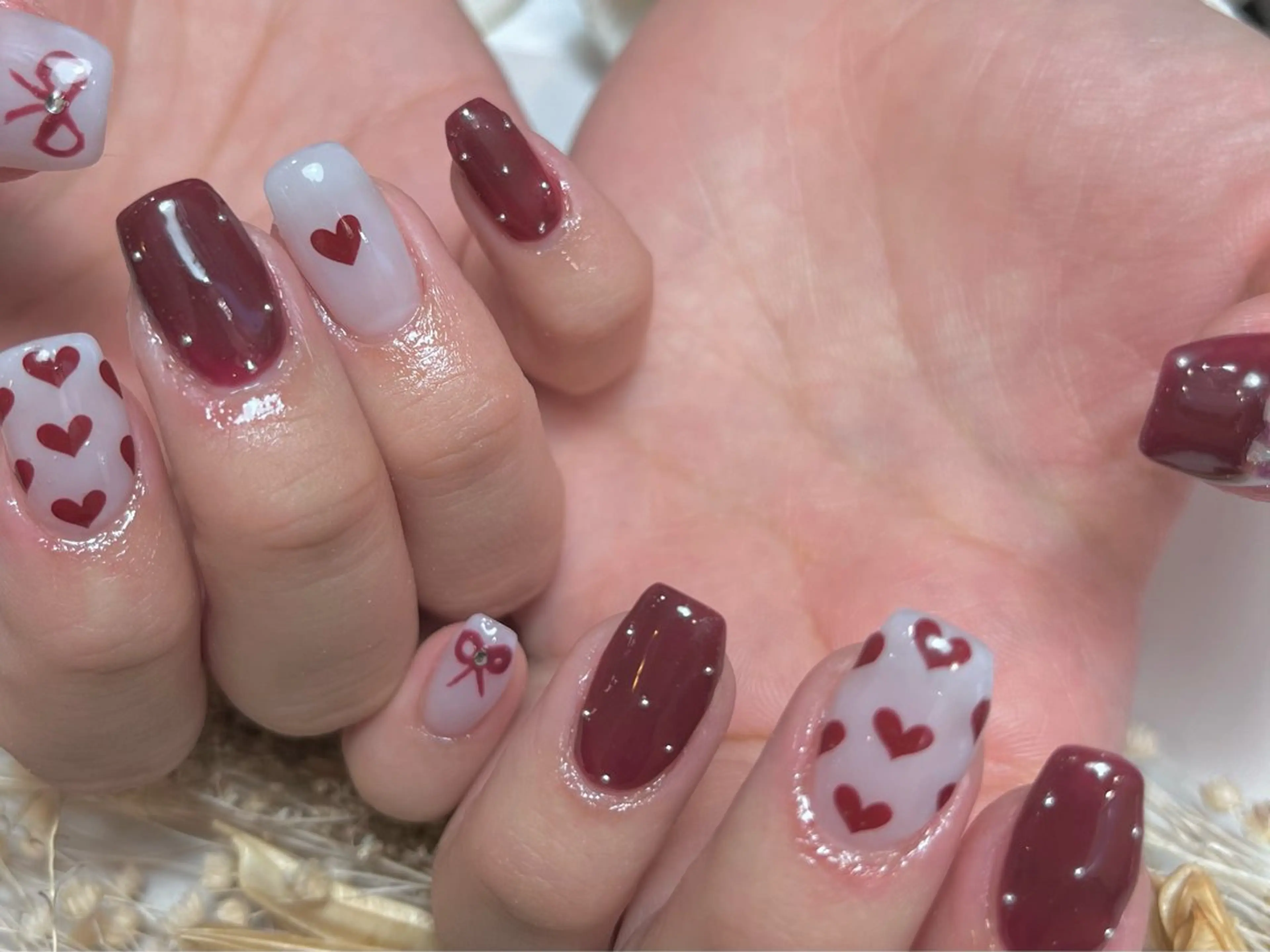 ネイル バレンタイン ハンドネイル Queen nail所属・QUEEN ＮＡＩＬのネイルデザイン