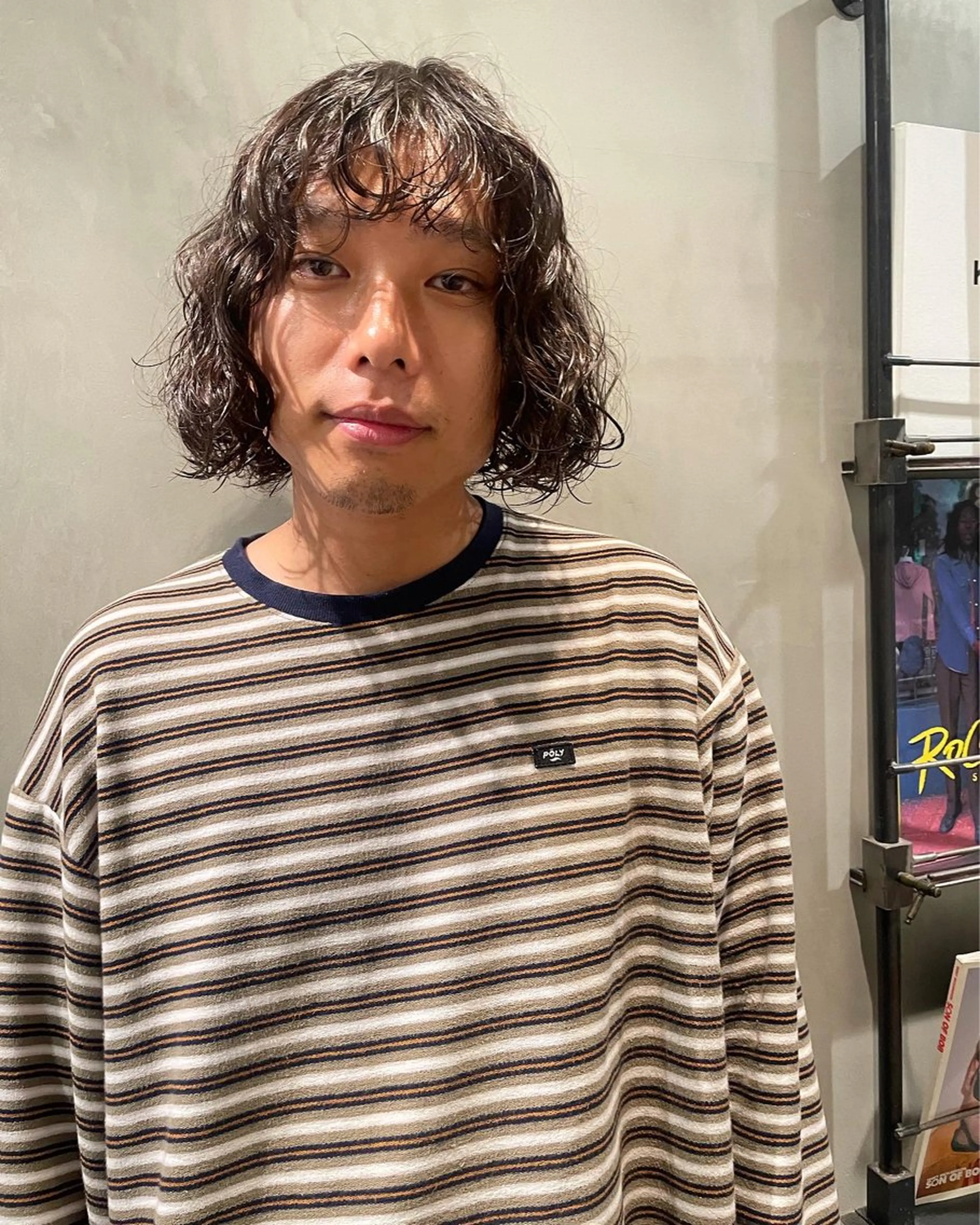ミディアム パーマ メンズ カット パーマ トリートメント 優 作のヘアスタイル