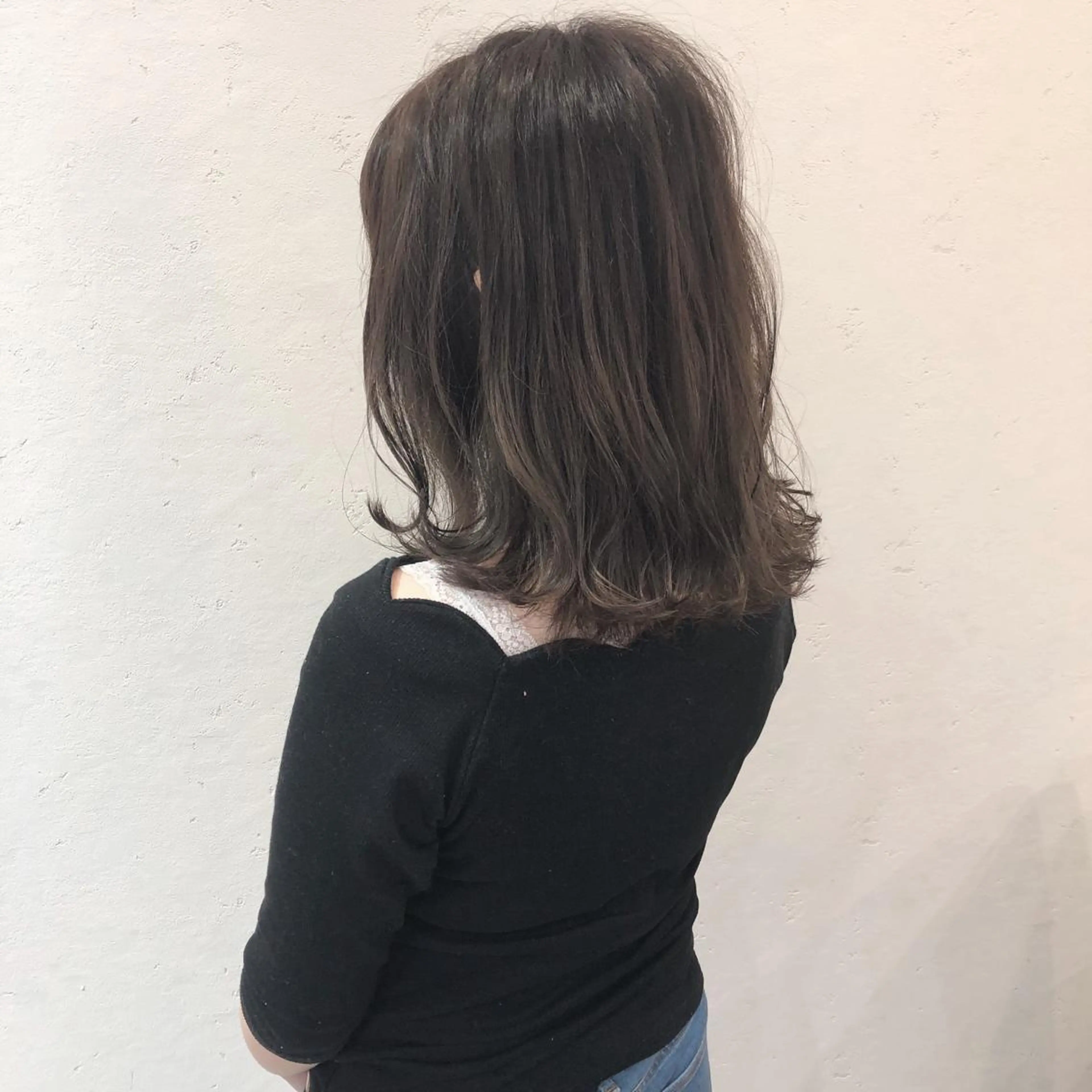 ミディアム カラー 透明感カラー ハイライトカラー ハイライト カット ヘアカラー トリートメント 青山 早希🐾のヘアスタイル