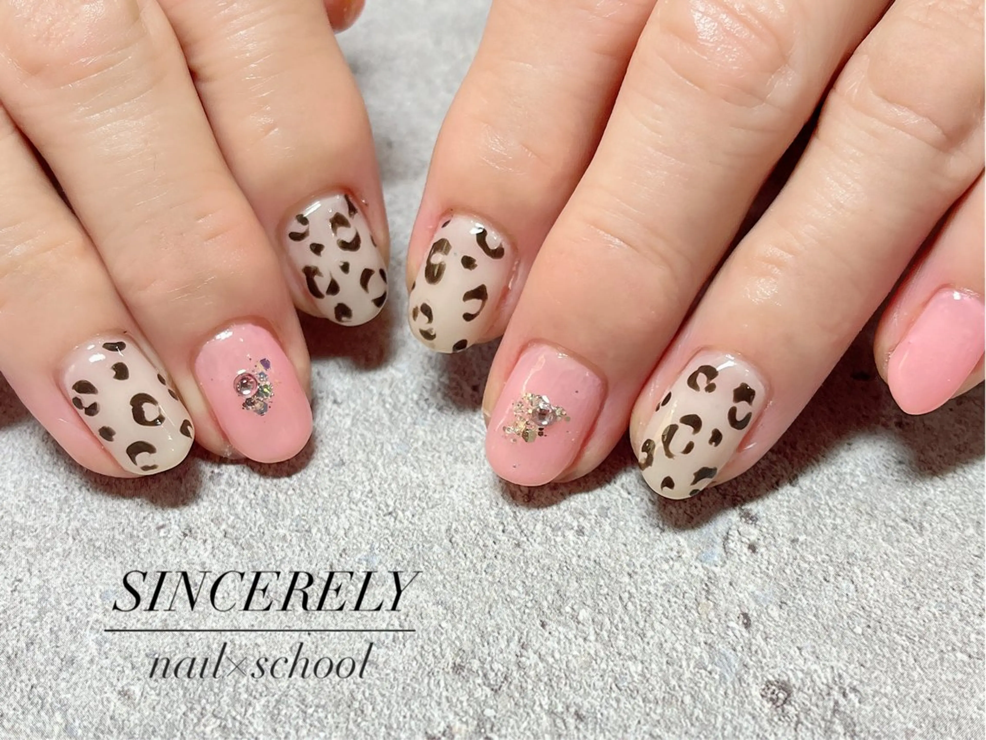 ネイル アニマル柄 シンプルネイル sincerely Nail&eyeのマツエク・マツパデザイン
