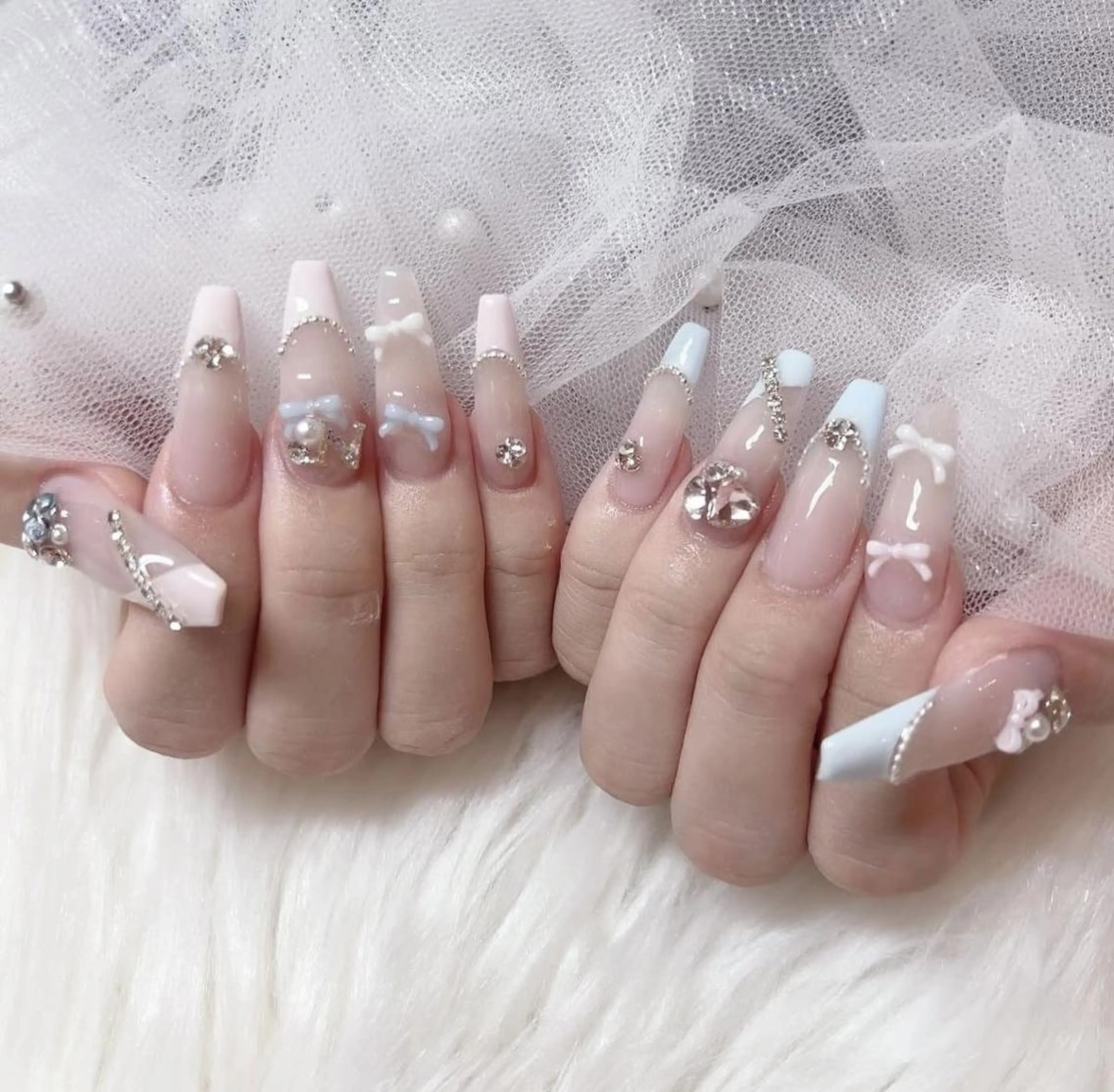 ネイル 長さ出し フレンチネイル グラデーション 卒業式 マグネットネイル ハンドネイル MIHANA NAILのネイルデザイン