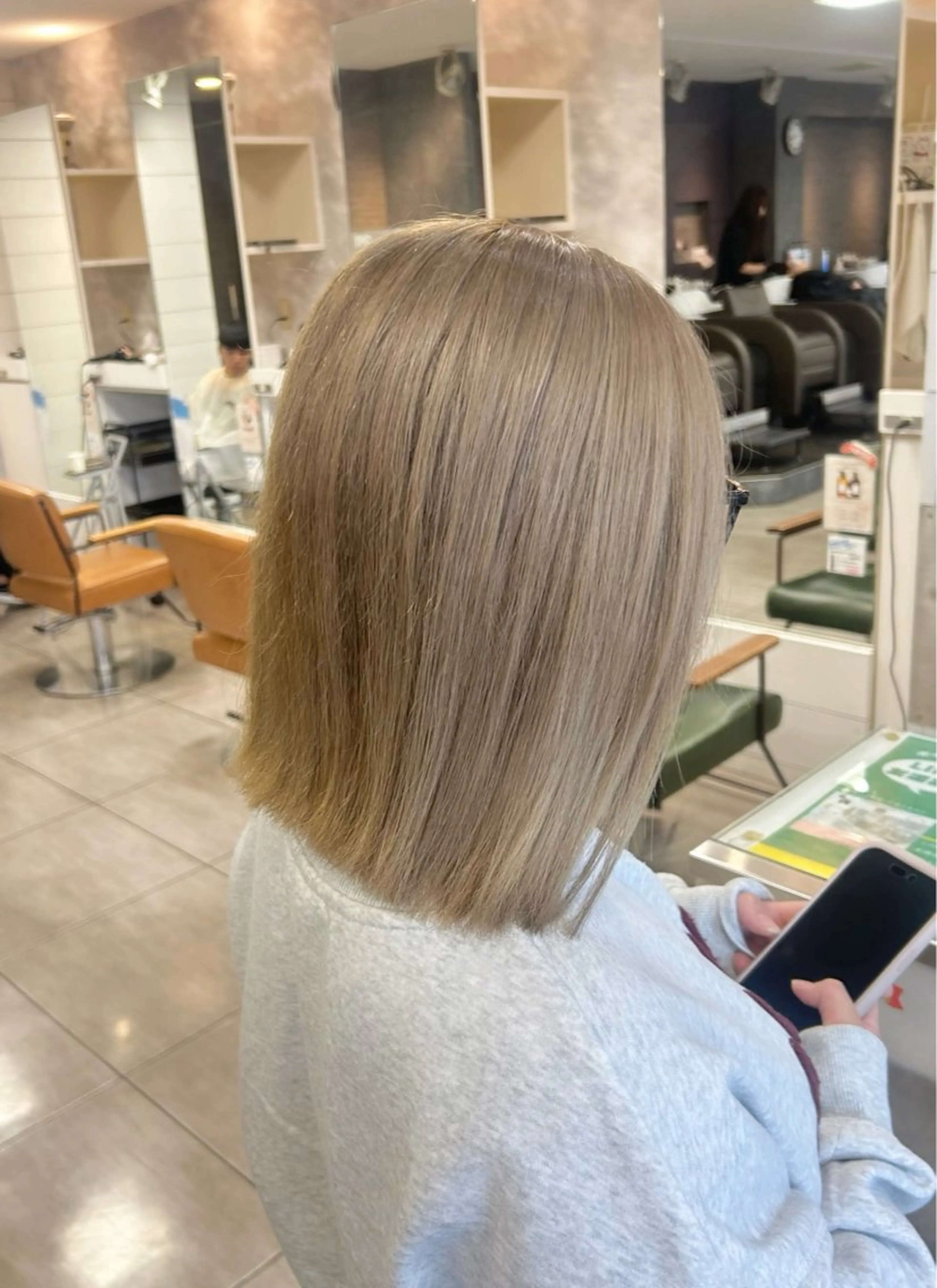 ミディアム カット ヘアカラー 🫧艶髪カラー🫧 森本くるみのヘアスタイル