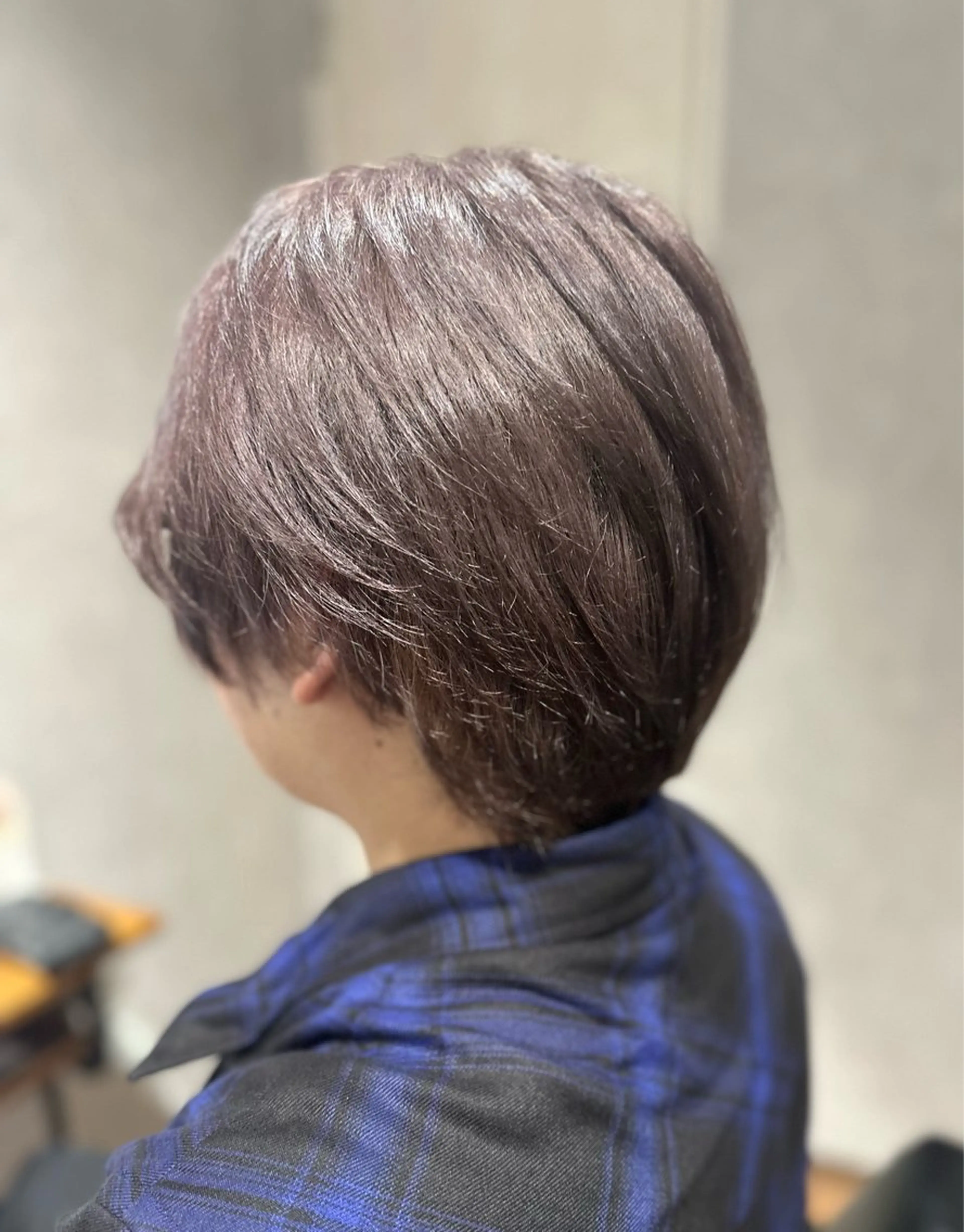 ショート ヘアカラー ✂️秋葉原 🤍YURI🤍のヘアスタイル