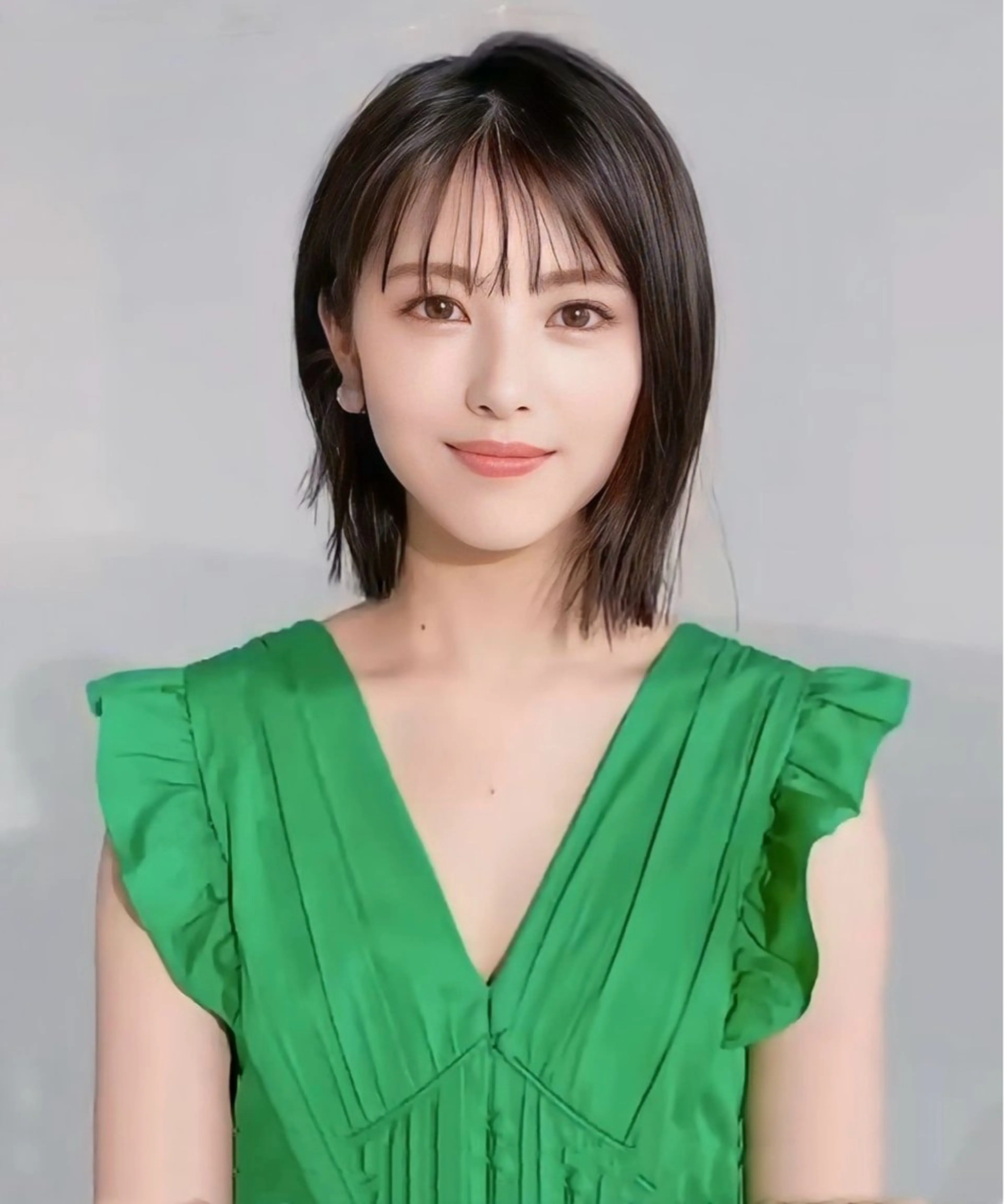 ミディアム カット ショート/レイヤー カット/ミサキ💐のヘアスタイル