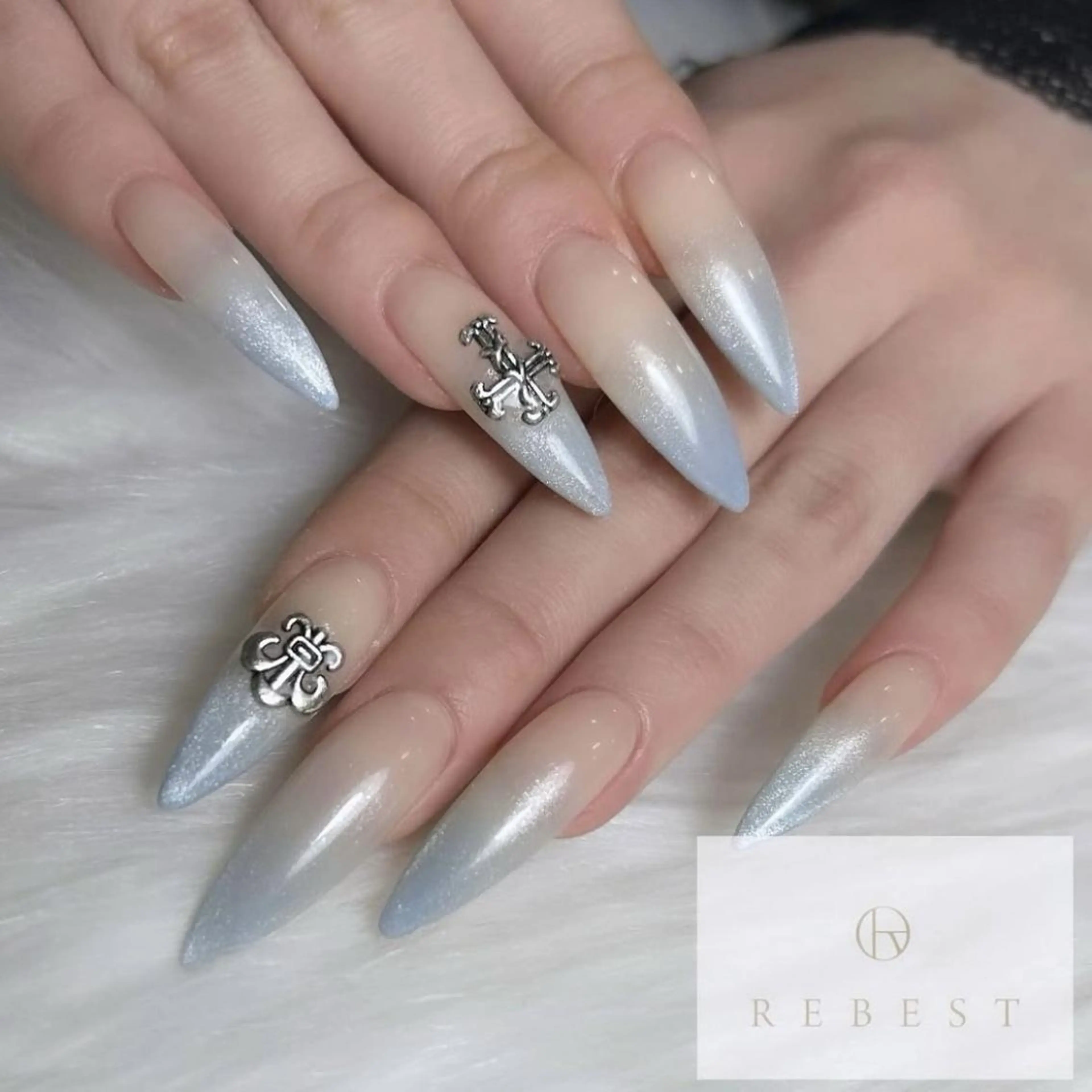 ネイル ハンドネイル REBEST南森町 nail🪽のネイルデザイン