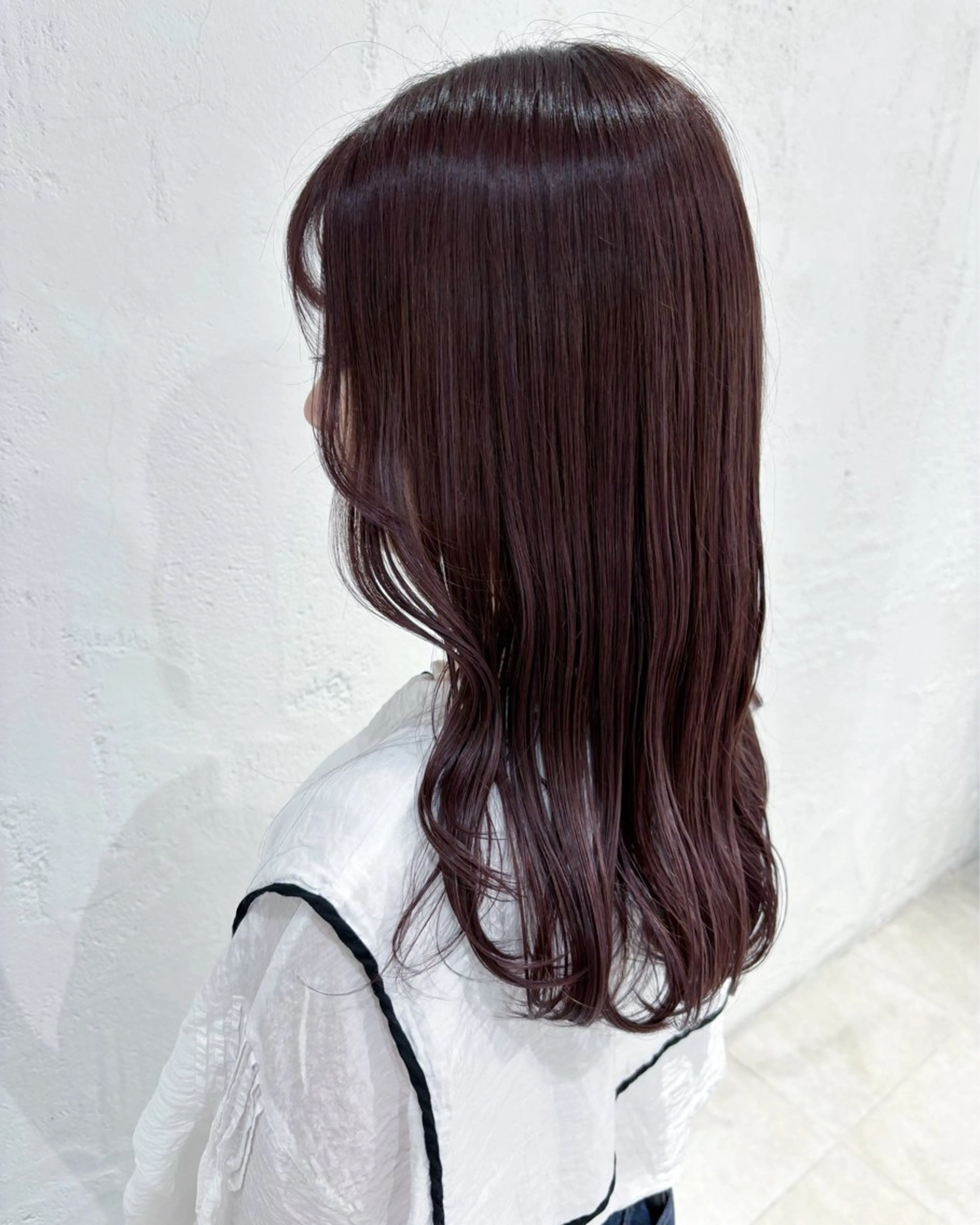 セミロング カラー ベージュカラー 透明感カラー ラベンダーカラー ラベンダーベージュ トリートメント カット ヘアカラー トリートメント サソウ ユリエ🥥のヘアスタイル
