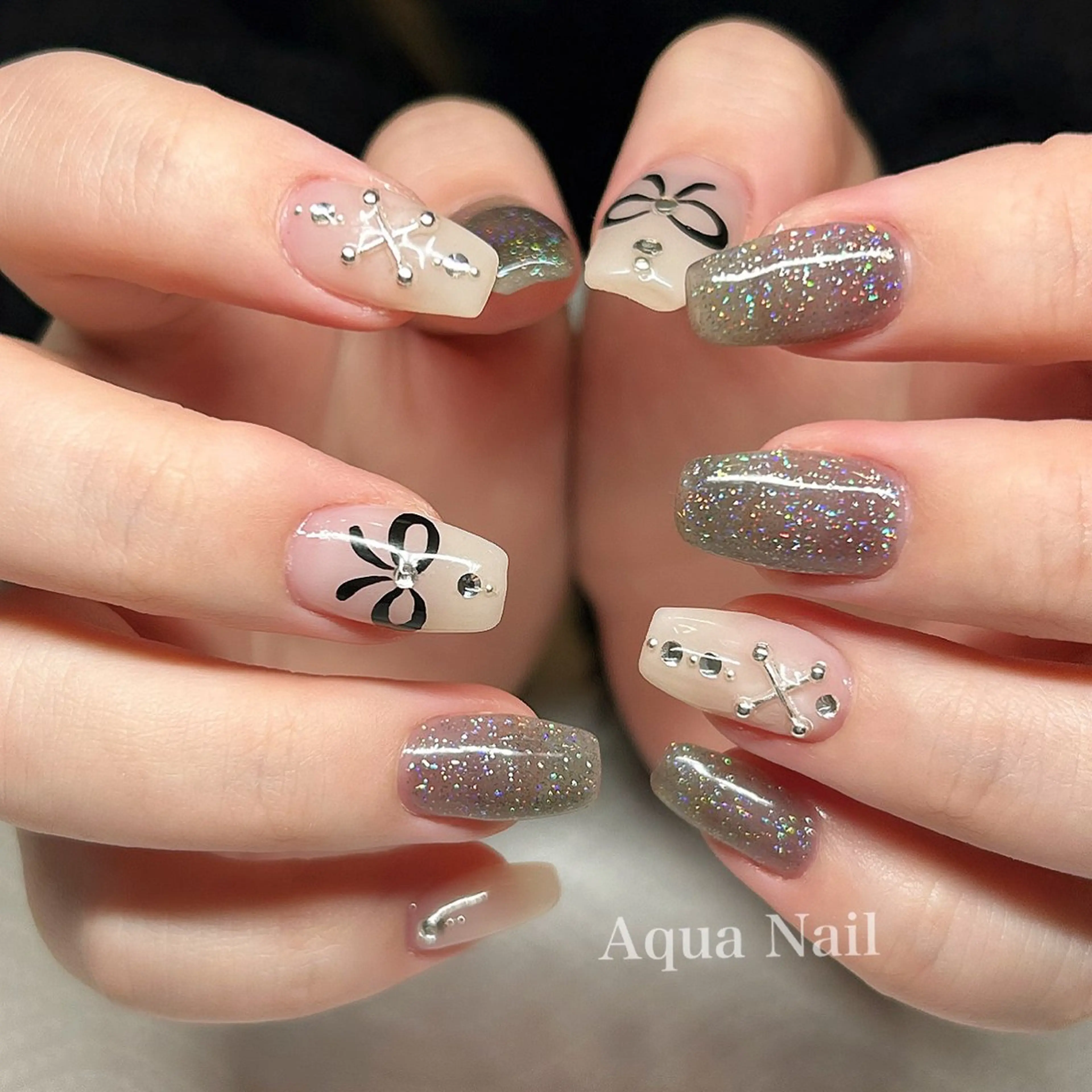 ネイル クリアネイル フラッシュネイル リボン ハンドネイル フットネイル AQUA NAIL所属・AQUA NAILのネイルデザイン