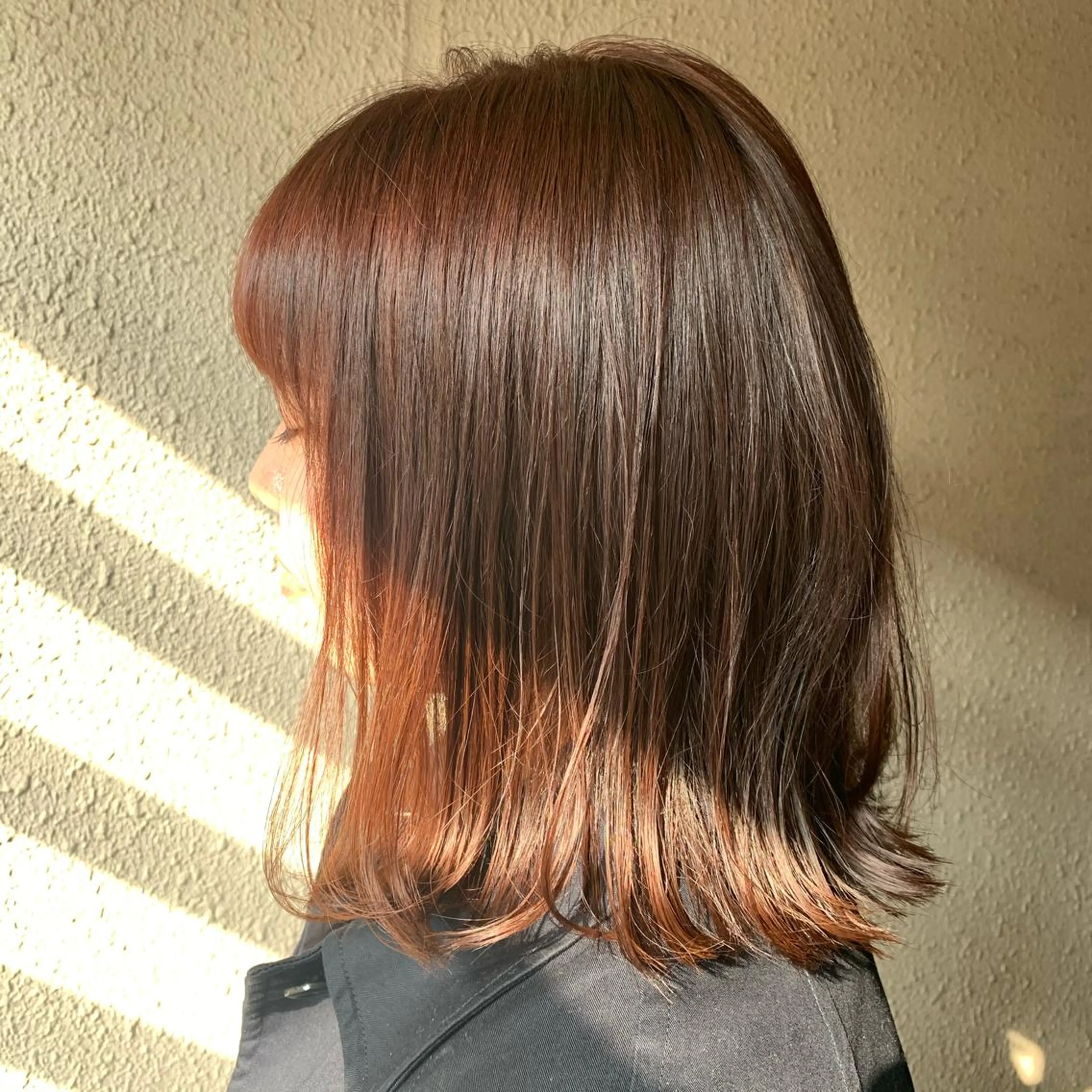 ミディアム カラー ブラウンカラー オレンジ オレンジブラウン カット ヘアカラー chouette/ 根本優希のヘアスタイル