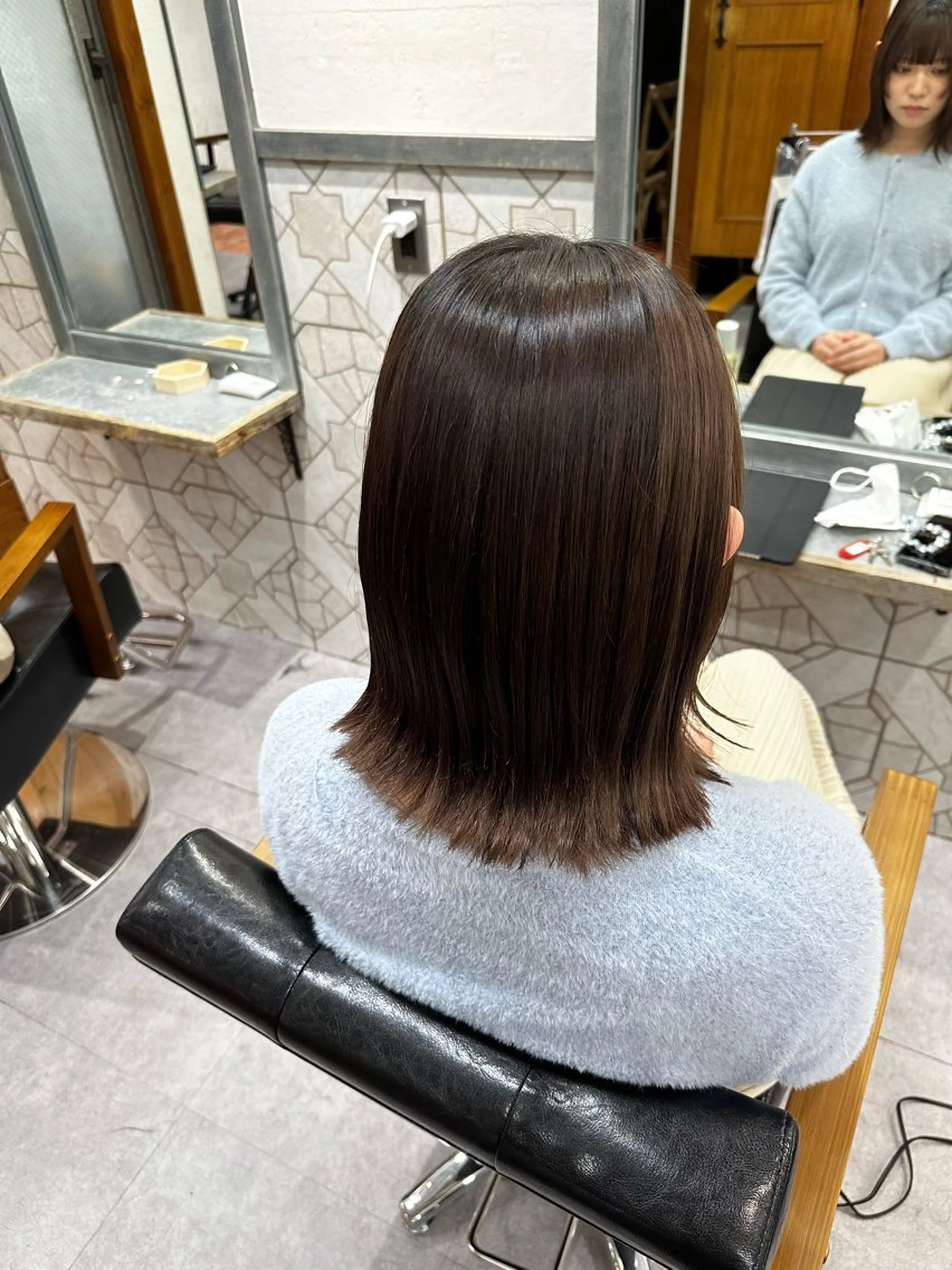 セミロング ボブ 外ハネヘア JOS所属・上野髪質改善サロン ✂︎touiのヘアスタイル