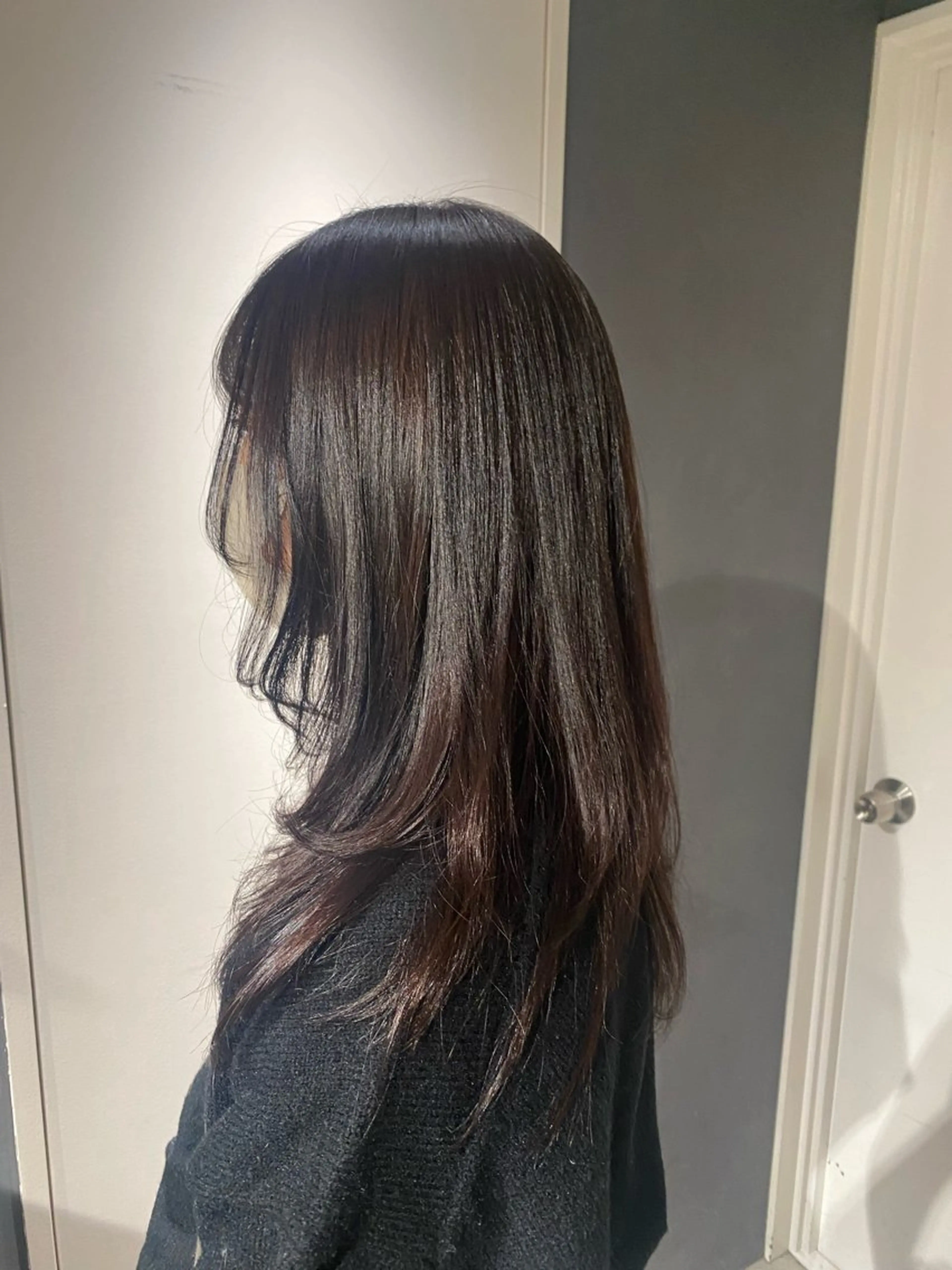 カラー ヒガシ サヨのヘアスタイル