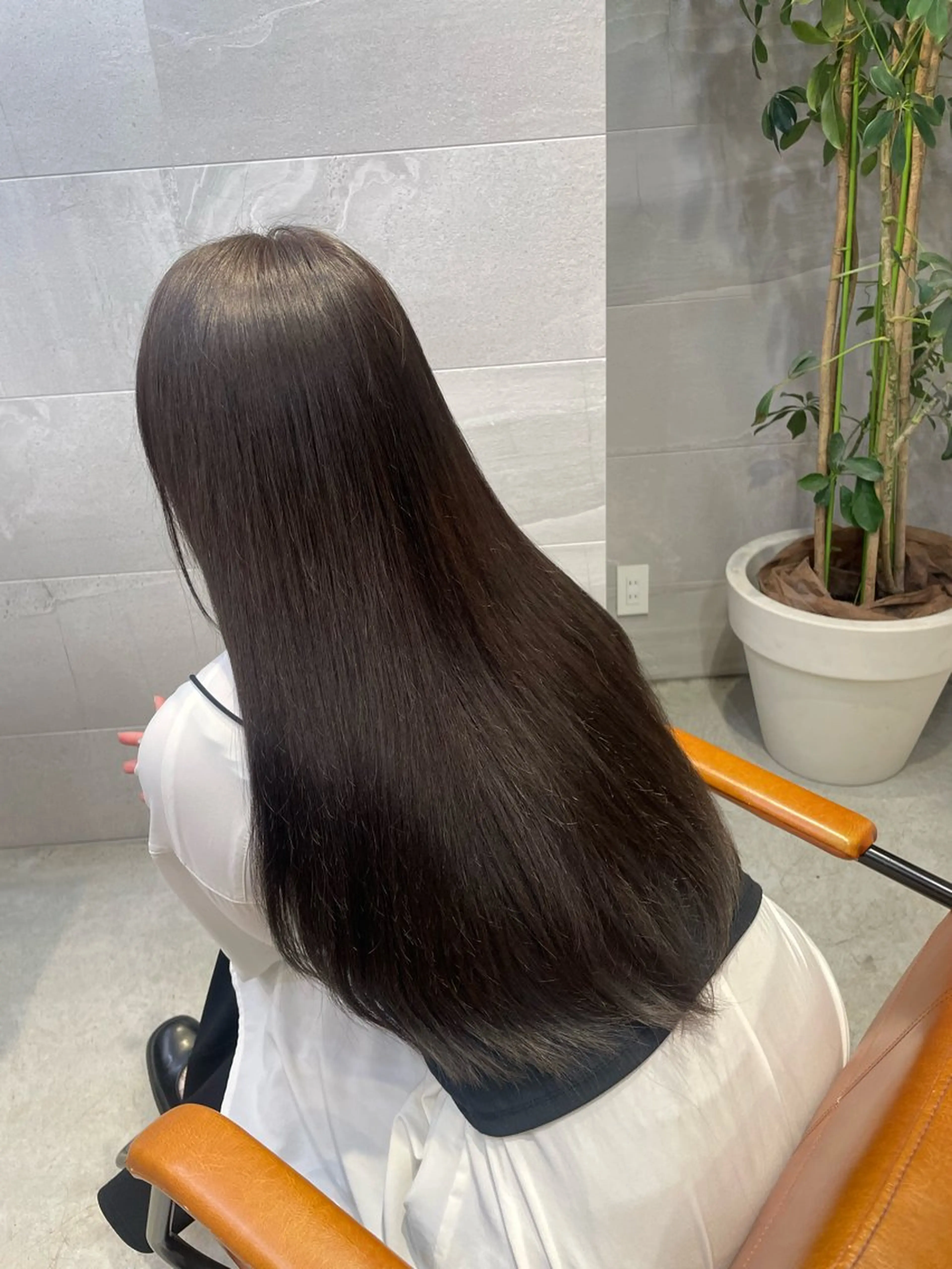 カラー 透明感カラー はやしだ あおいのヘアスタイル