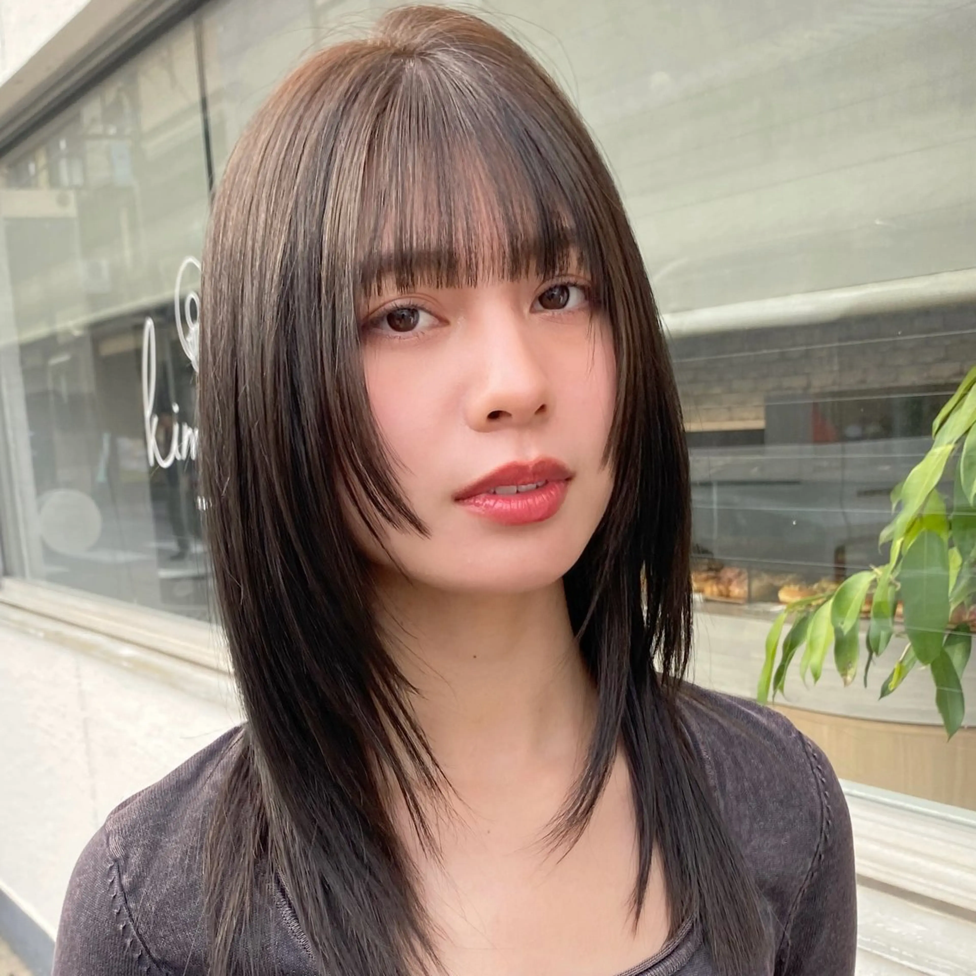 ミディアム カラー 黒髪 ブリーチ ダブルカラー ブリーチなしカラー オリーブカラー カット ヘアカラー トリートメント ハッシュカット/縮毛 レイヤー/yukiのヘアスタイル