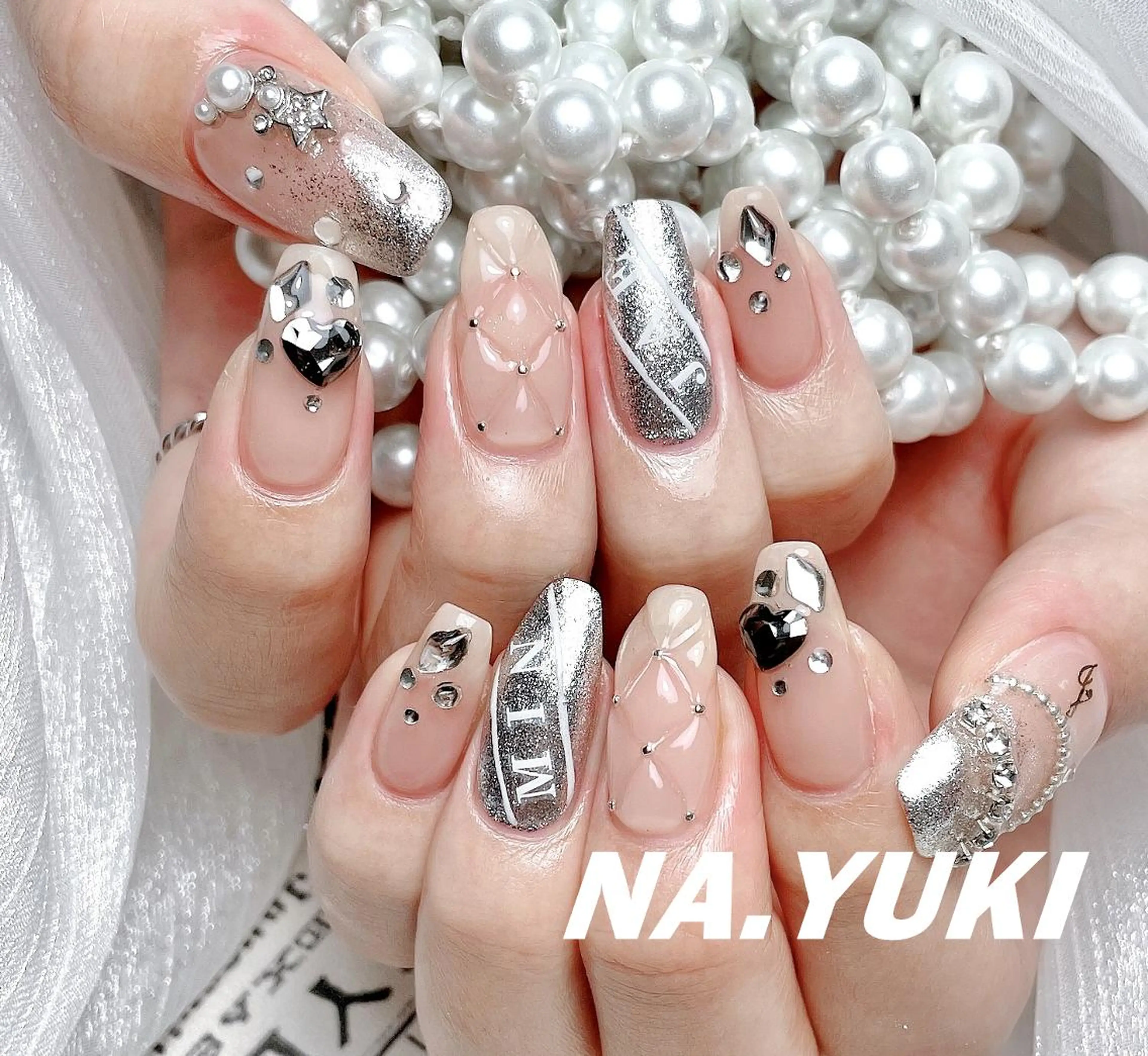 ネイル ✨ Riooo_のネイルデザイン