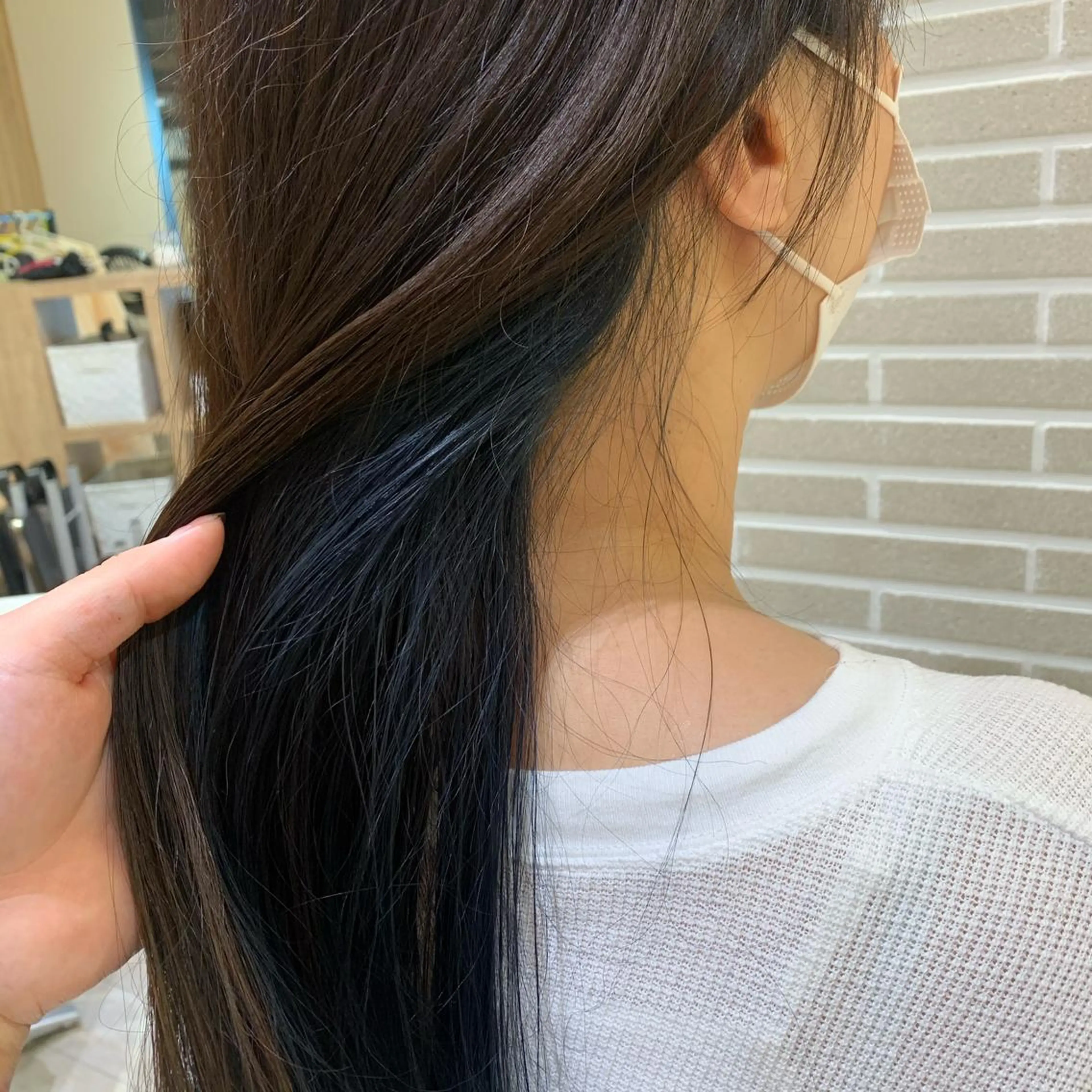 ロング ヘアカラー amie三ノ宮所属・潟上 菜摘のヘアスタイル