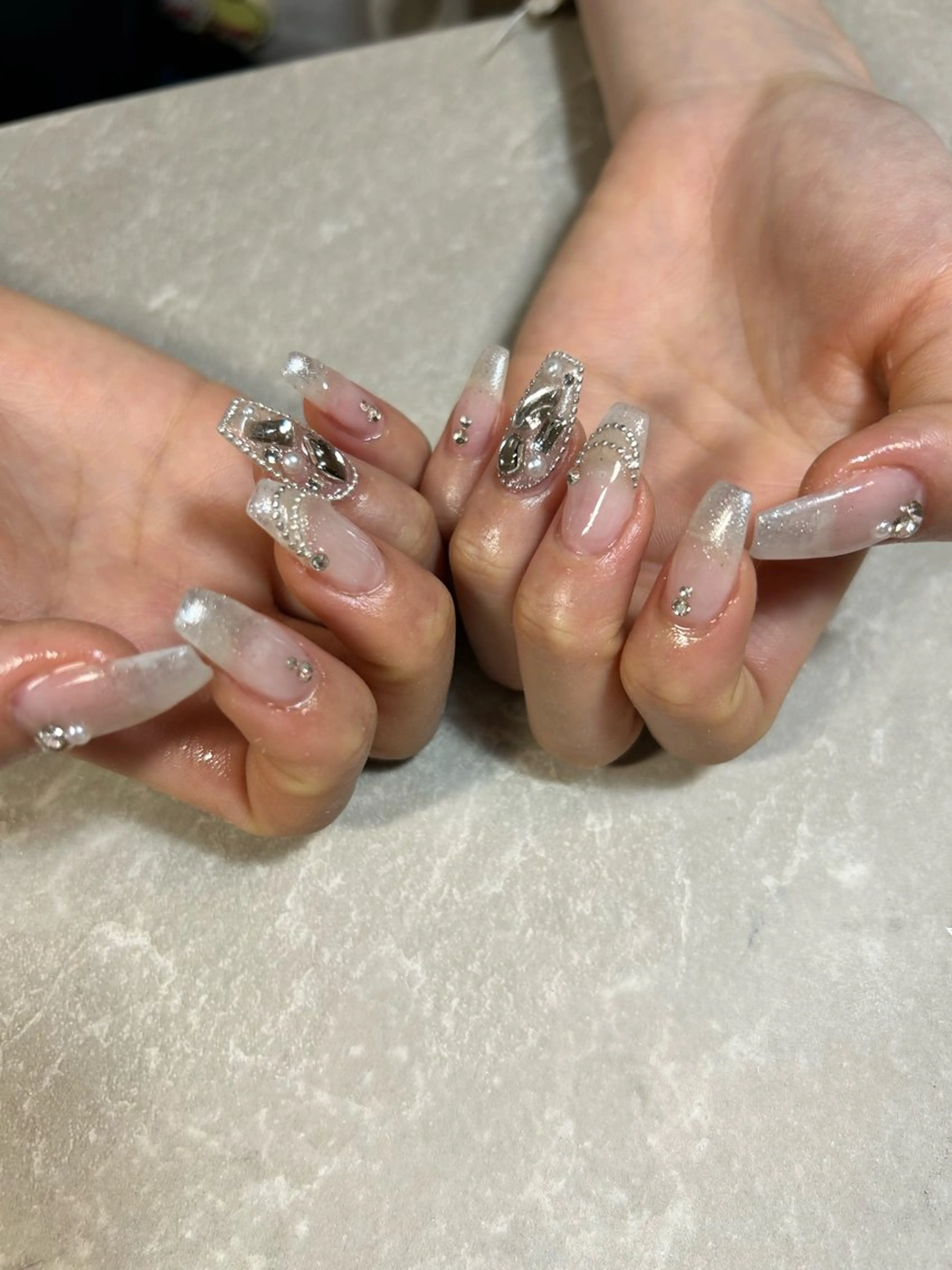 ネイル amunail所属・浦川 歩のネイルデザイン