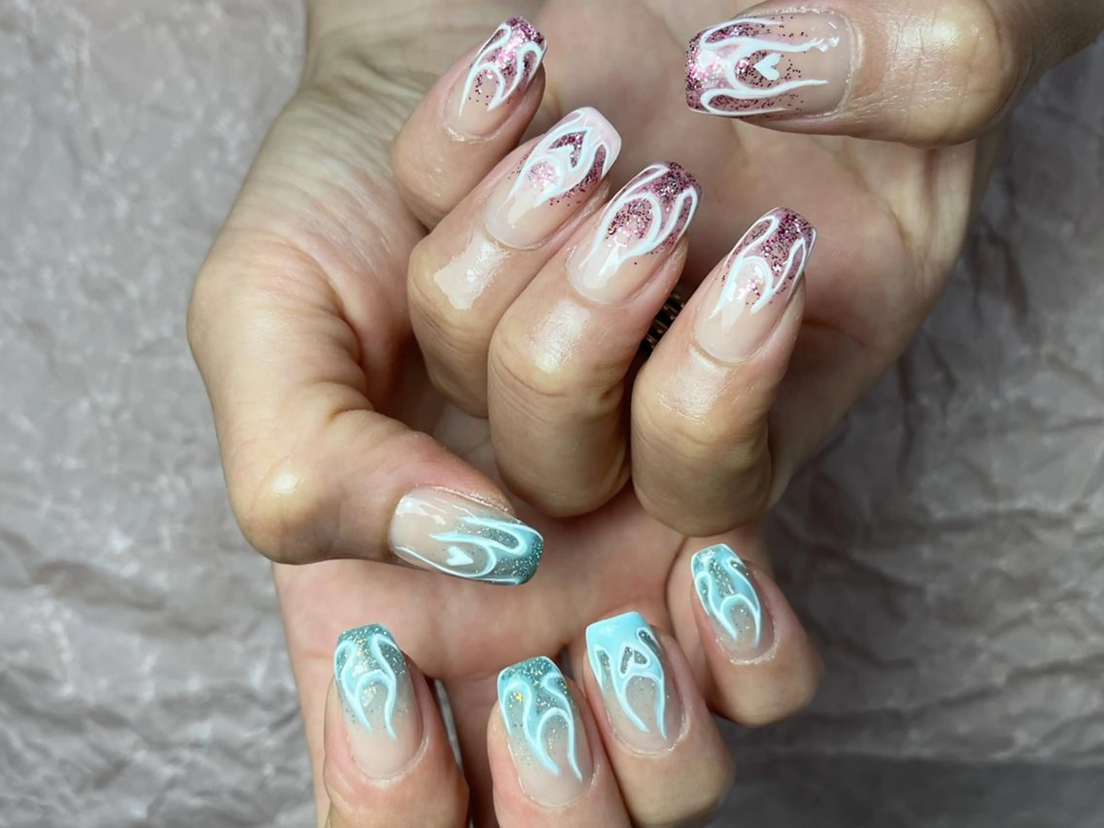 ネイル アートネイル ブルー ピンク 夏ネイル ハンドネイル ToliyDeliy Nail Salonのネイルデザイン