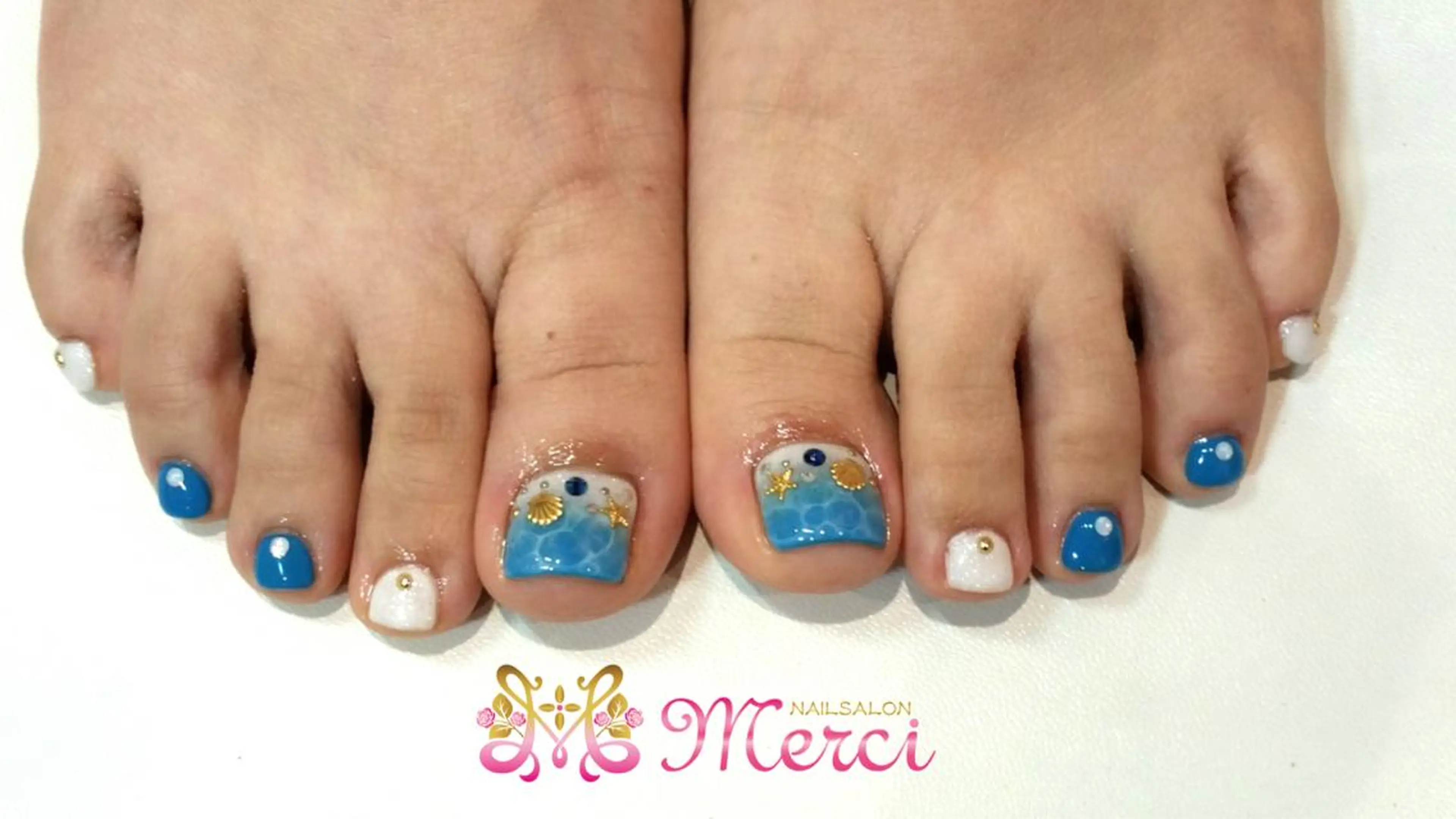 ネイル フットネイル NAILSALON　 Merciのネイルデザイン