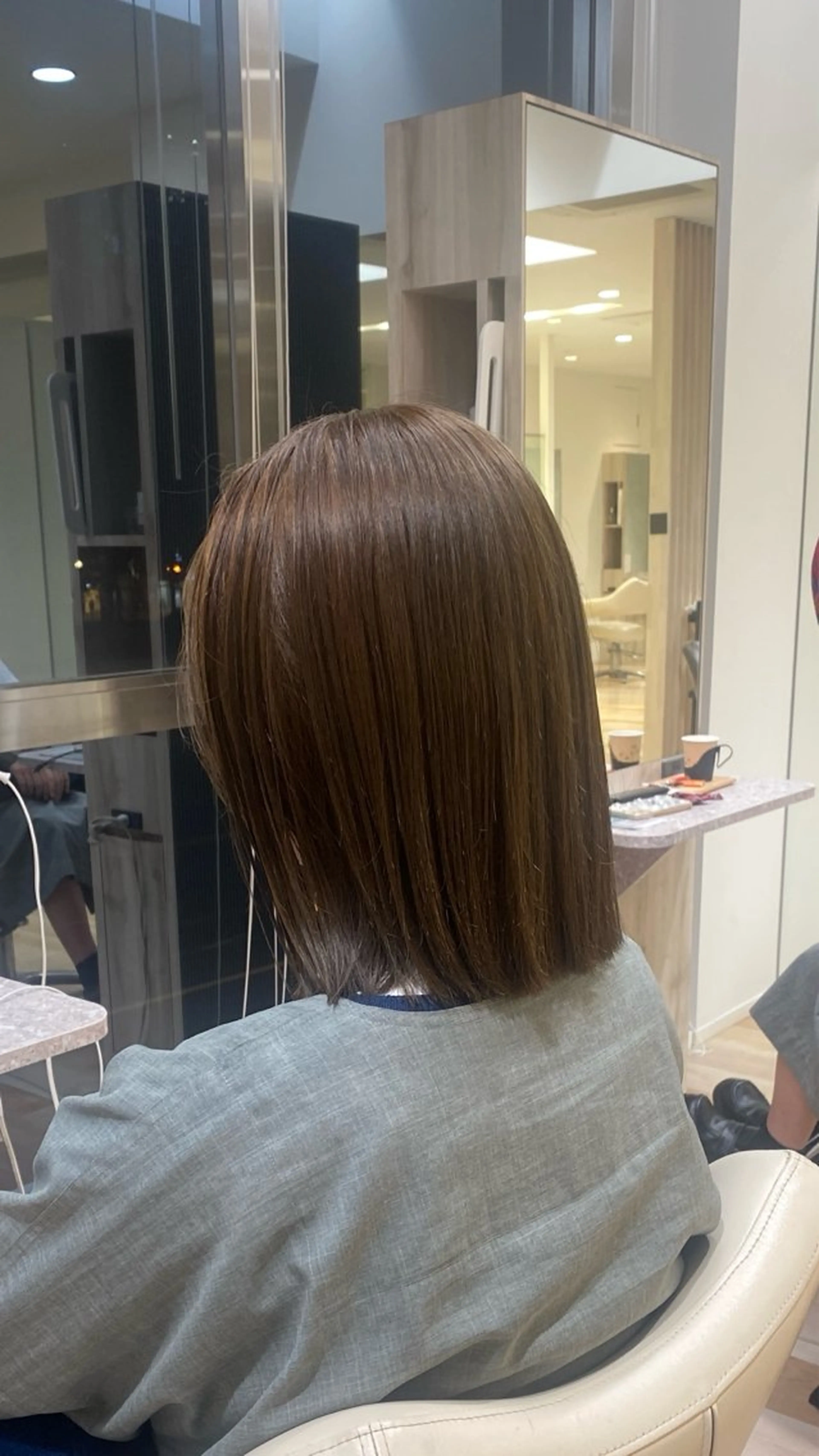 セミロング カラー 黒髪 ブリーチ ダブルカラー グレージュ ブリーチなしカラー カット ヘアカラー トリートメント 松永 わかなのヘアスタイル