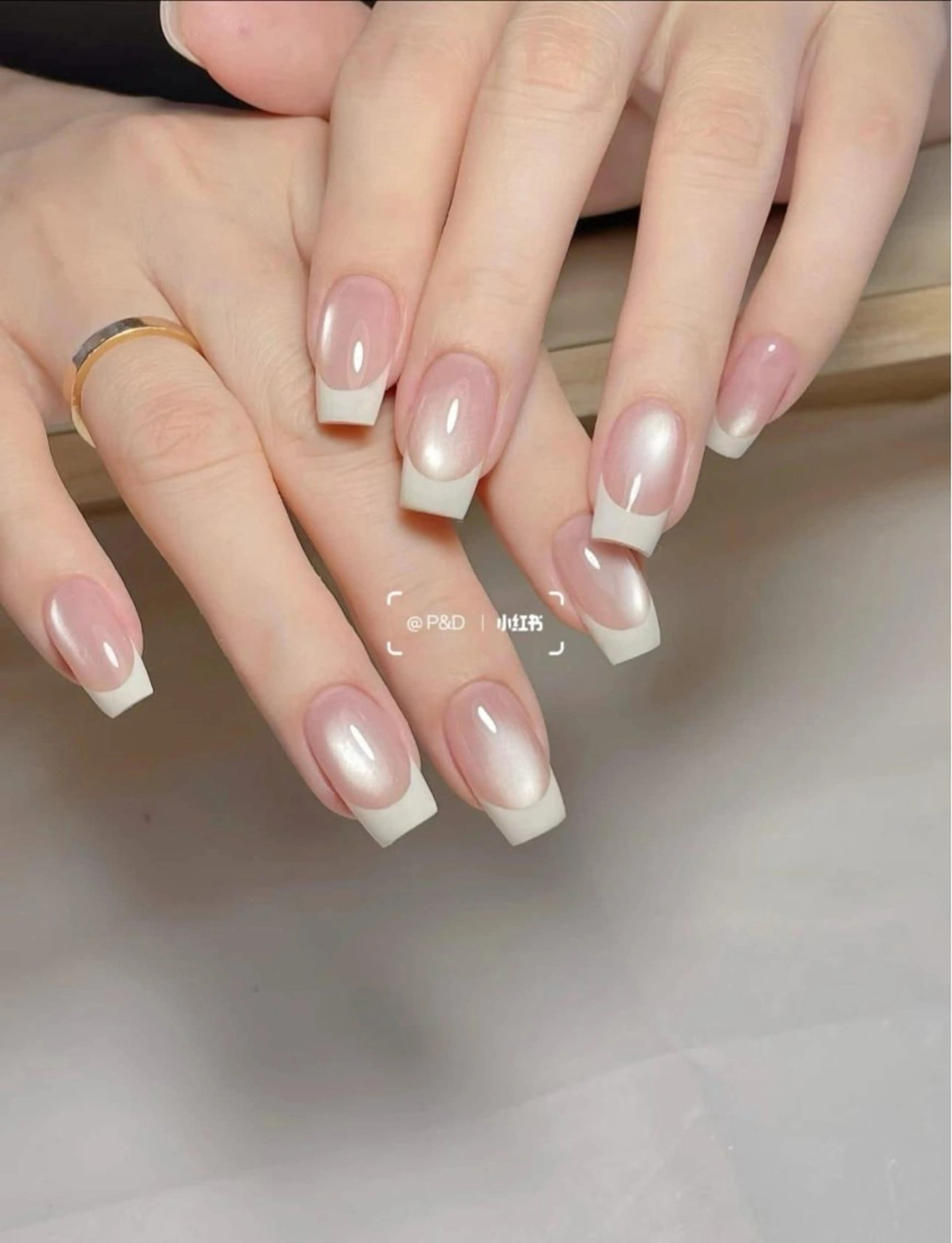 セミロング ハンドネイル Bibi beauty spa Osaka所属・Bibi nail Osakaのネイルデザイン