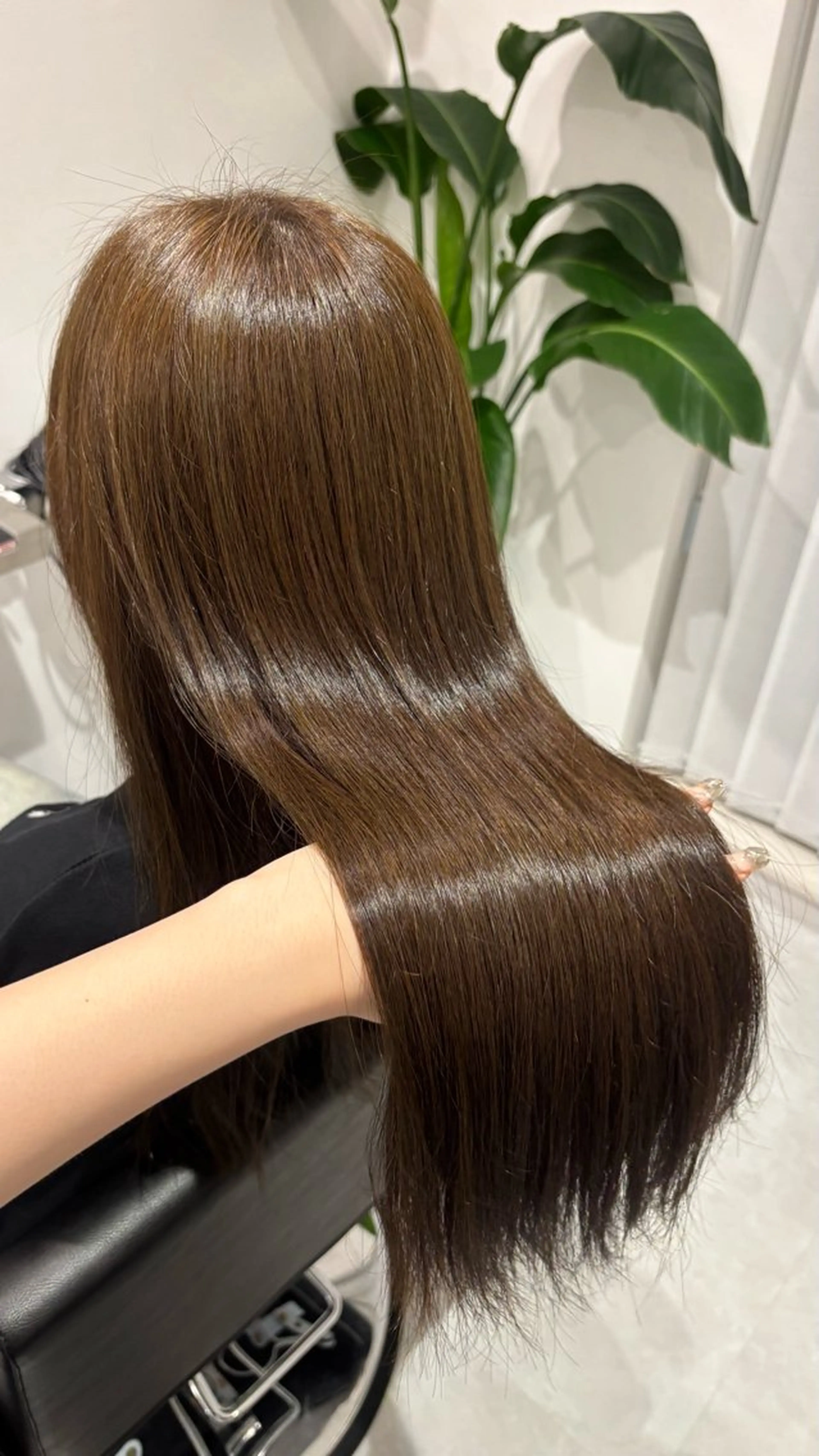 ミディアム カラー ベージュカラー ブリーチ ブラウンカラー ケアブリーチ カシス カット ヘアカラー トリートメント 艶感×抜け感hair /ReLit 正源のヘアスタイル