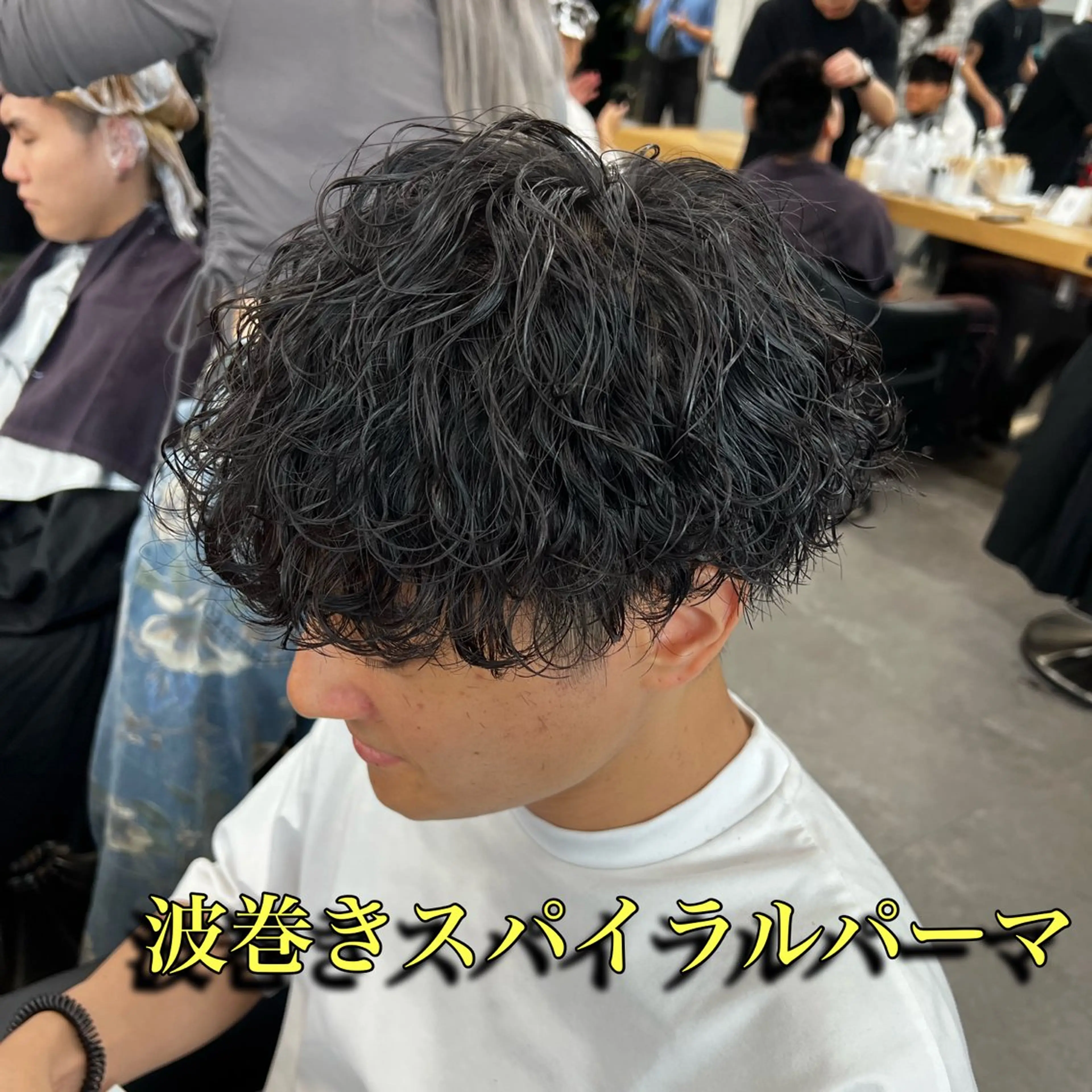 パーマ メンズ カット パーマ 新世代パーマ⚡️ の達人トモ⚡️のヘアスタイル