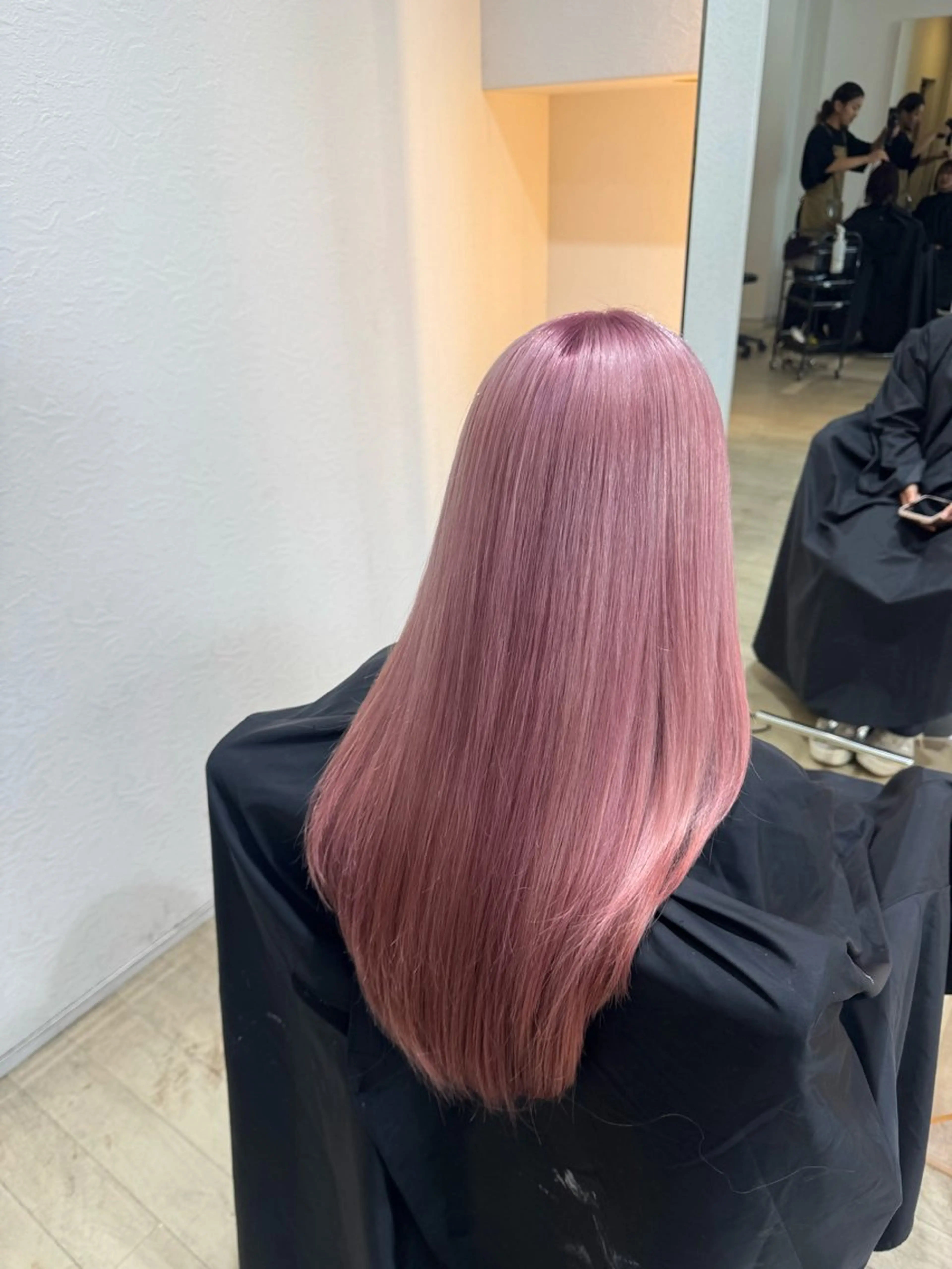 ロング ヘアカラー TIDEHAIR 悠愛のマツエク・マツパデザイン