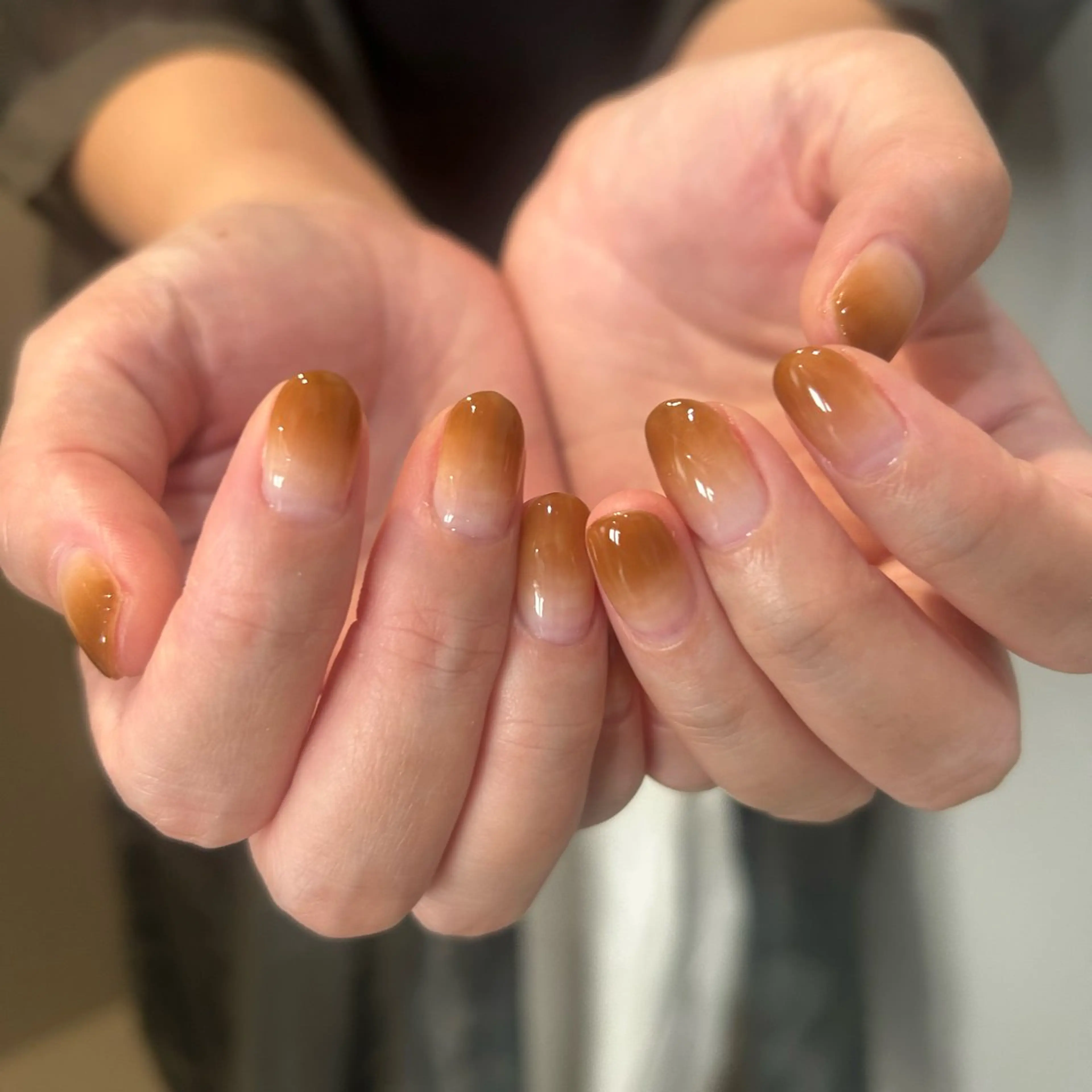 ネイル グラデーション née高橋 梨菜のネイルデザイン