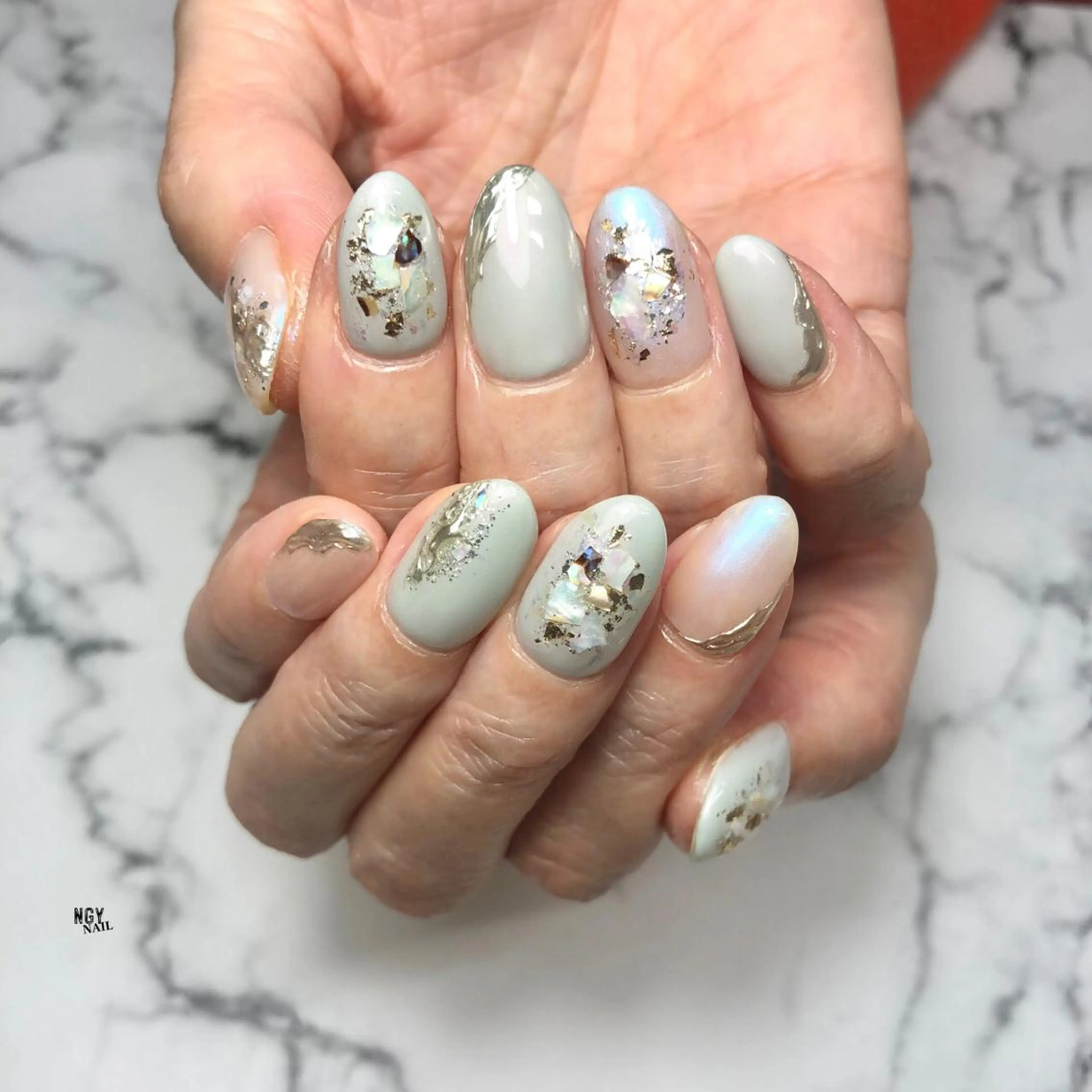 ネイル オーロラネイル ブルー フレンチネイル ジェルネイル 水色 ハンドネイル NAIL NOWのネイルデザイン