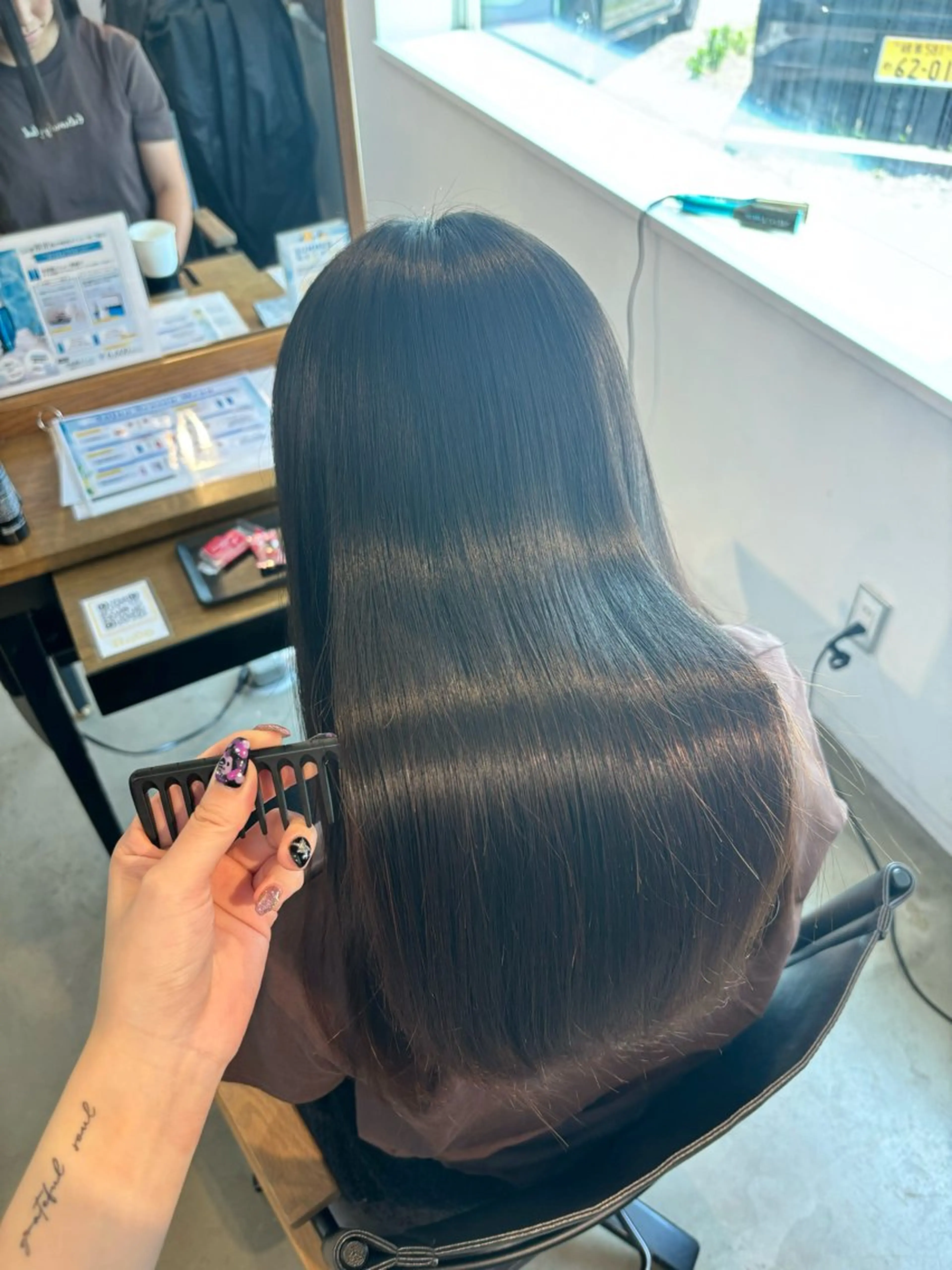 ロング 髪質改善 トリートメント 日比野 紅杏のヘアスタイル