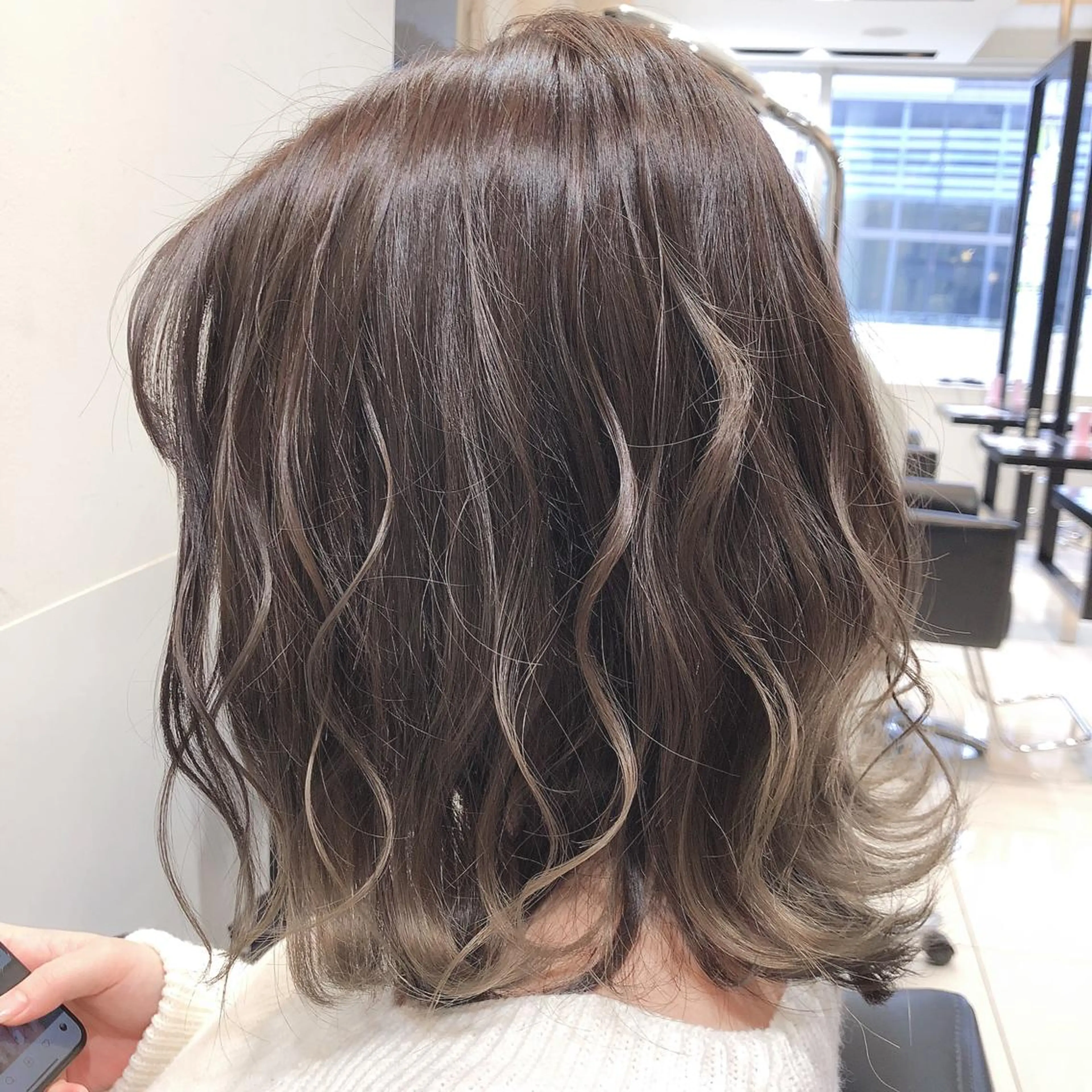 ミディアム カラー 透明感カラー グレージュ 外国人風カラー ヘアカラー adept北千住店所属・✨髪質改善&ボブ✨ 近藤 凌のヘアスタイル