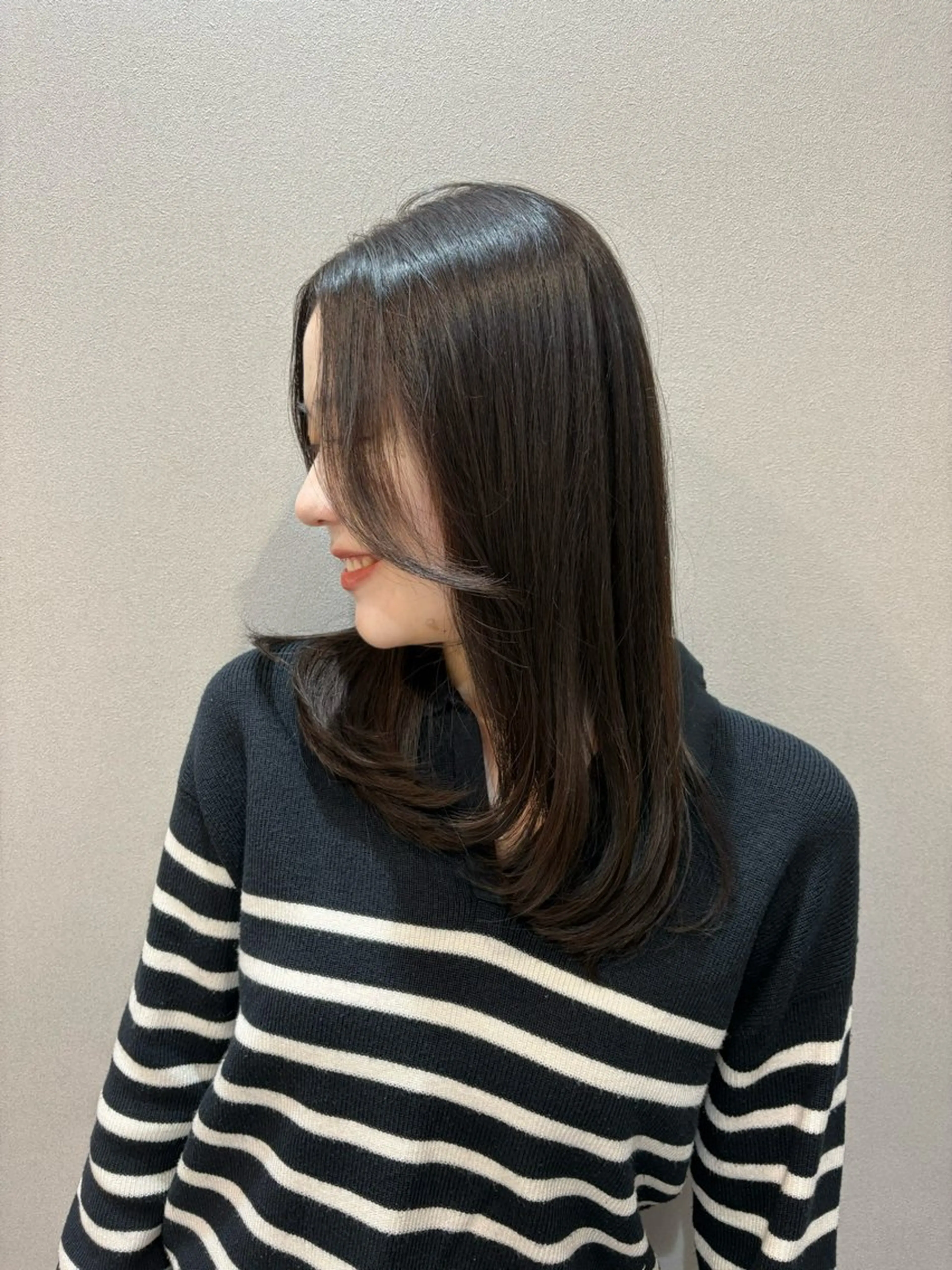 セミロング 顔周りカット レイヤーカット カット 縮毛矯正 Livnaリヴナ立川所属・レイヤー/ハイライト /立川/赤池宏隆のヘアスタイル