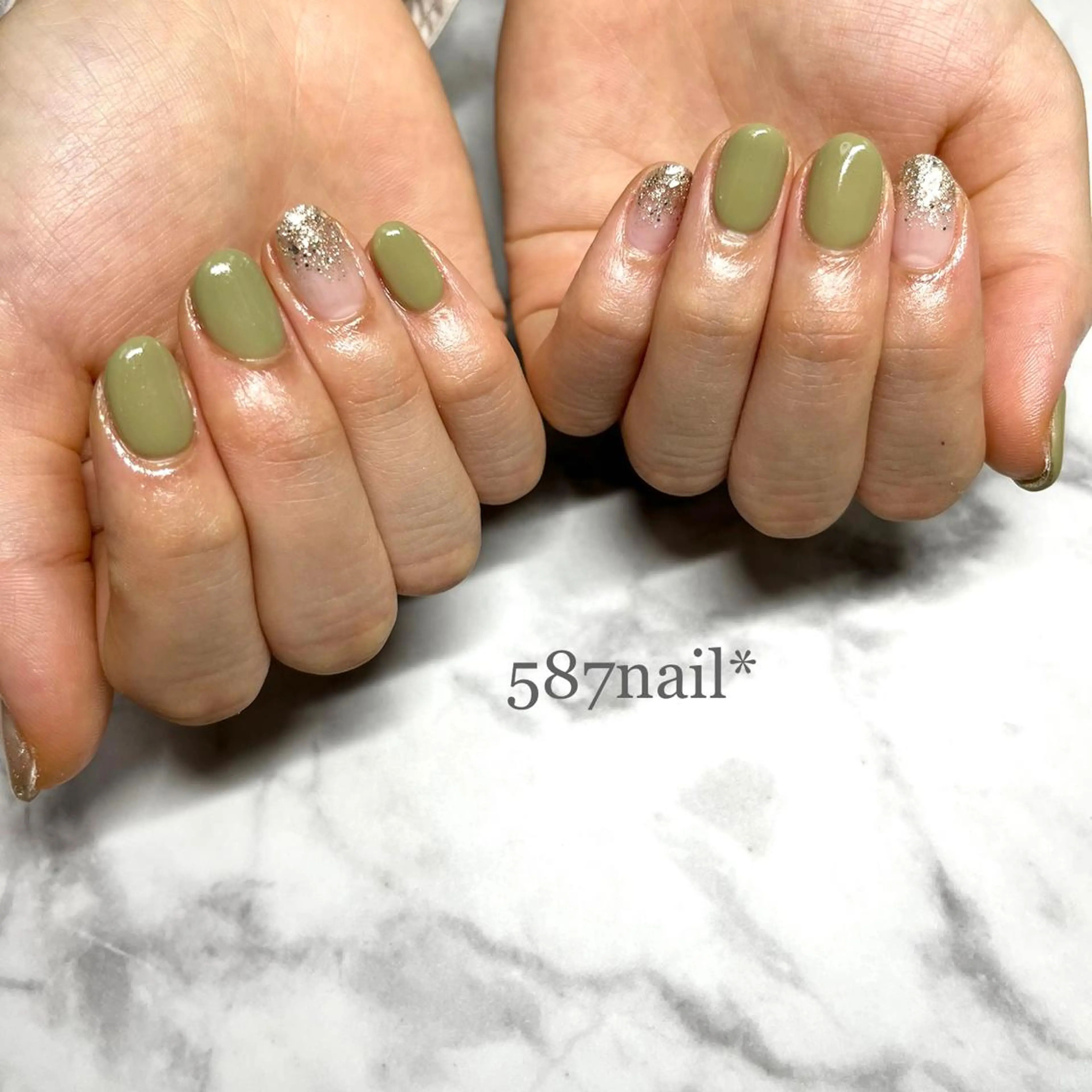 ネイル グラデーション ラメ(グリッター) ラメグラデーション ワンカラーネイル 587nail *のネイルデザイン