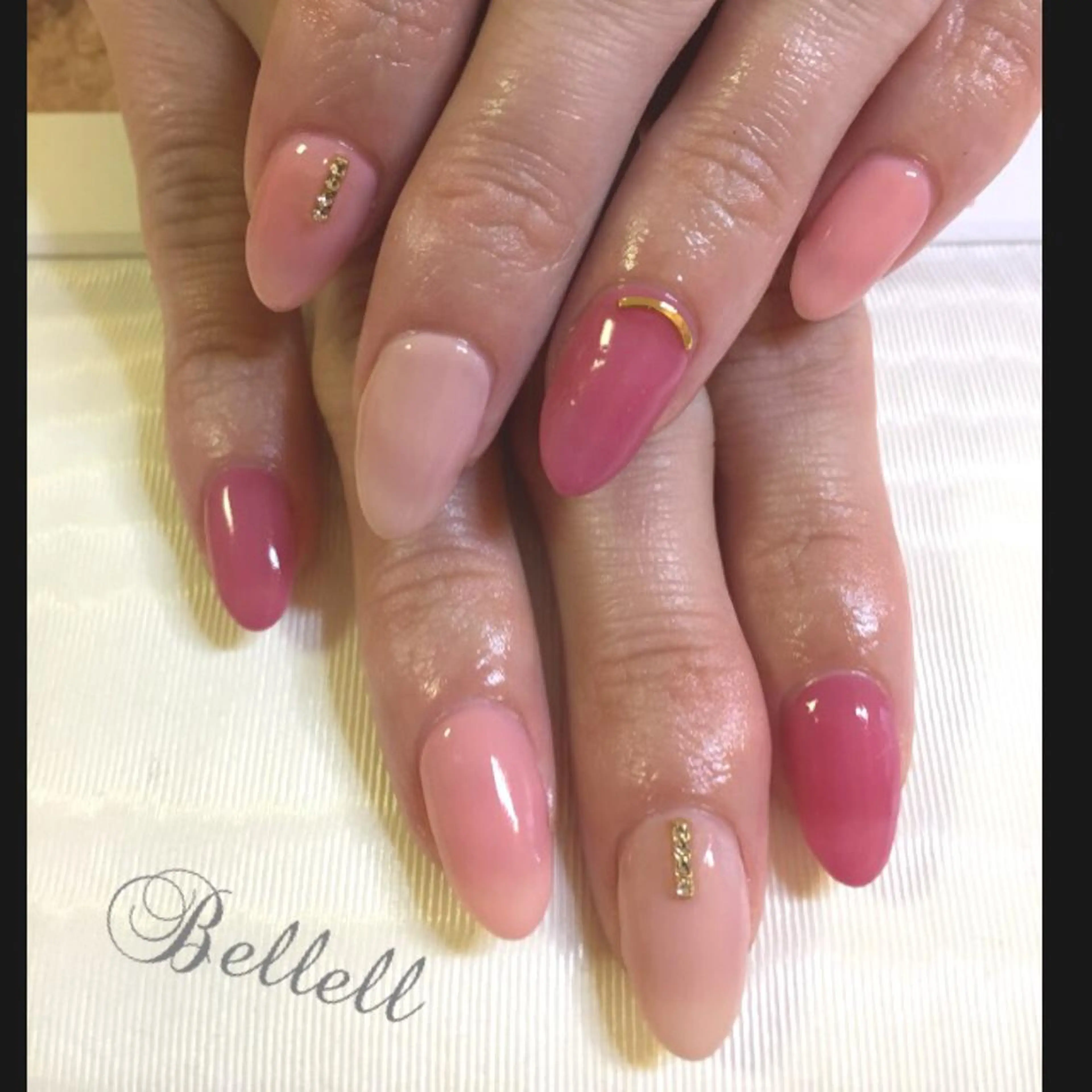 ネイル 青木 綾子のネイルデザイン