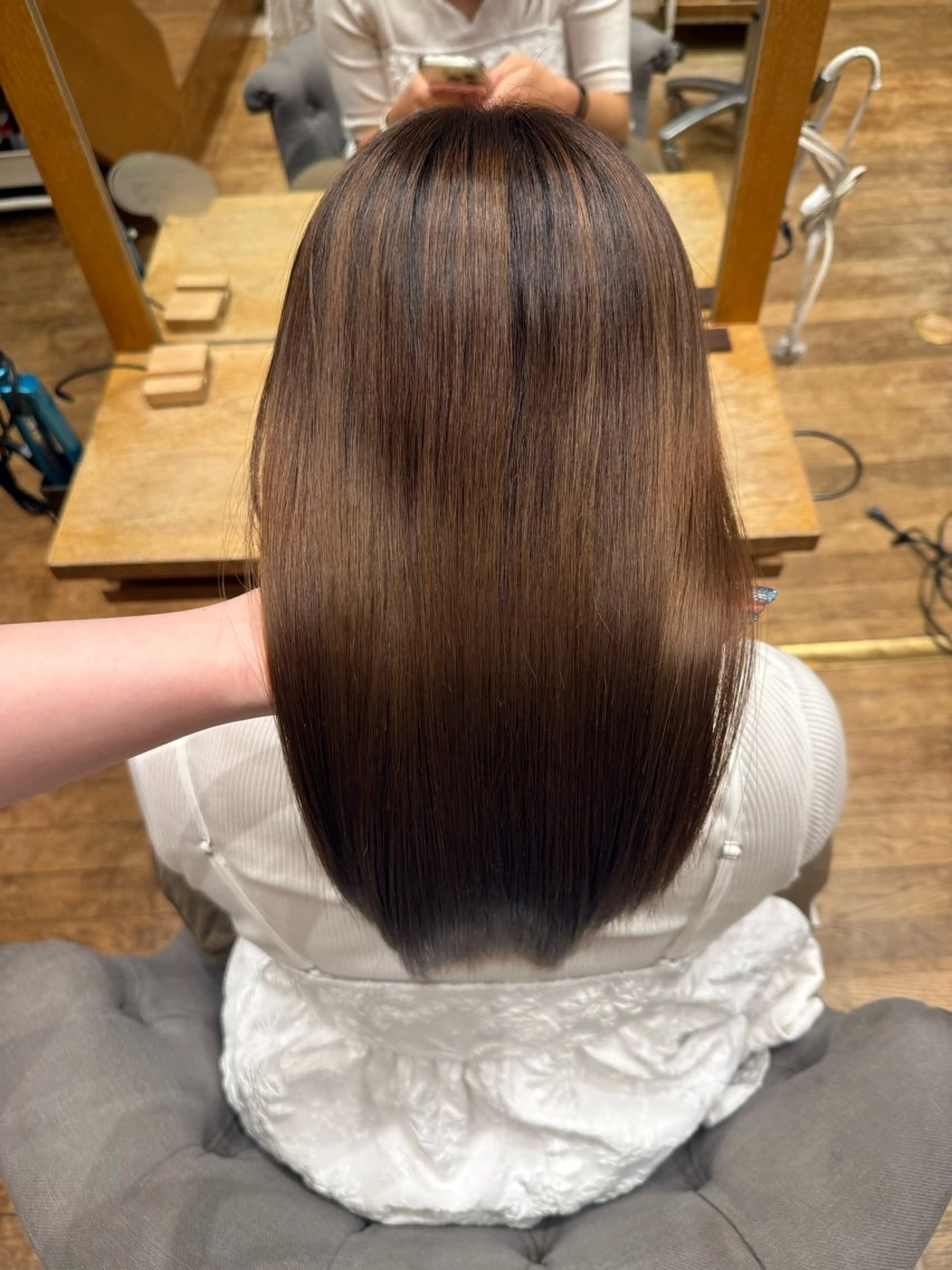 ミディアム 田森 彩花のヘアスタイル