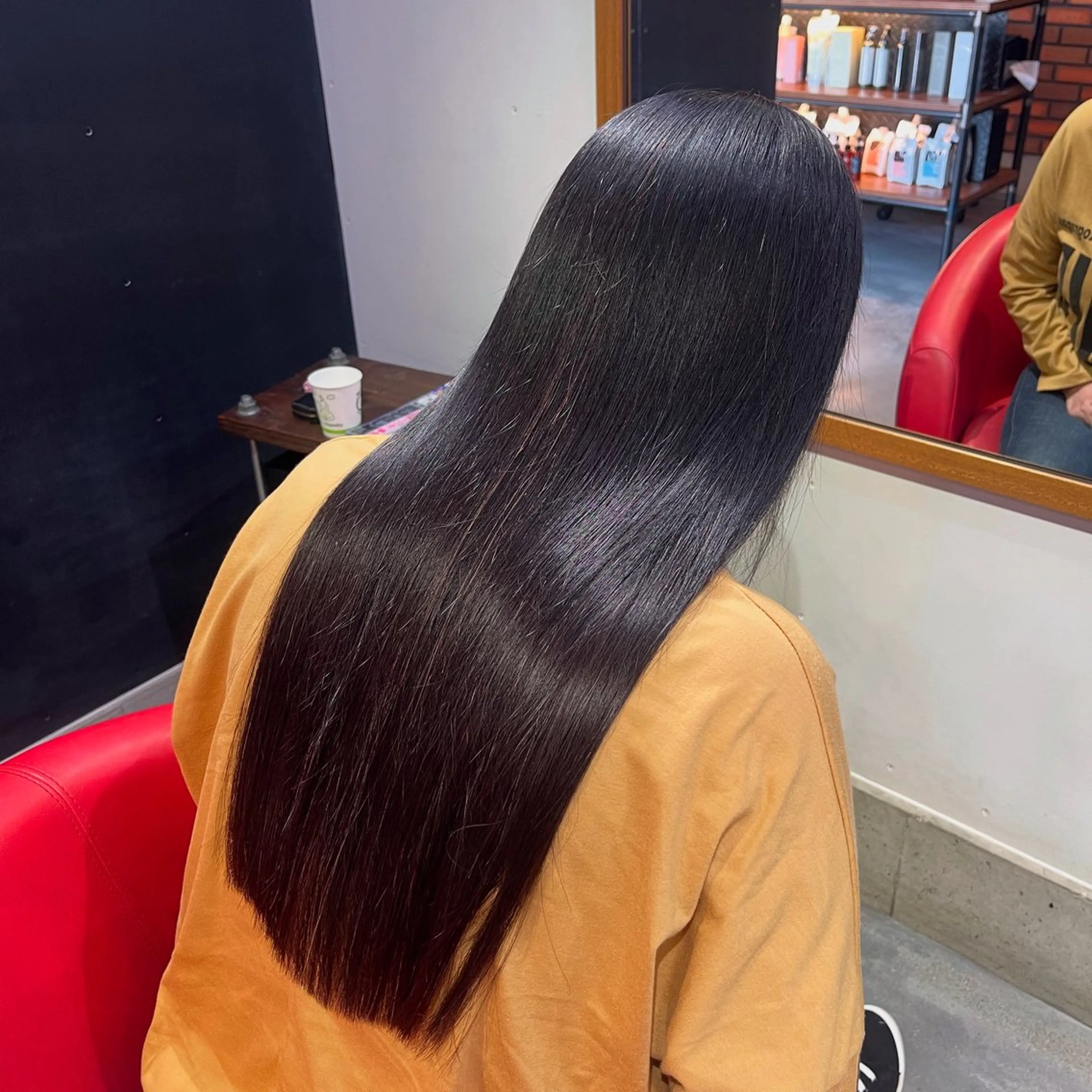 ロング くせ毛 レイヤーカット ロング カット 縮毛矯正 今田 茜のヘアスタイル
