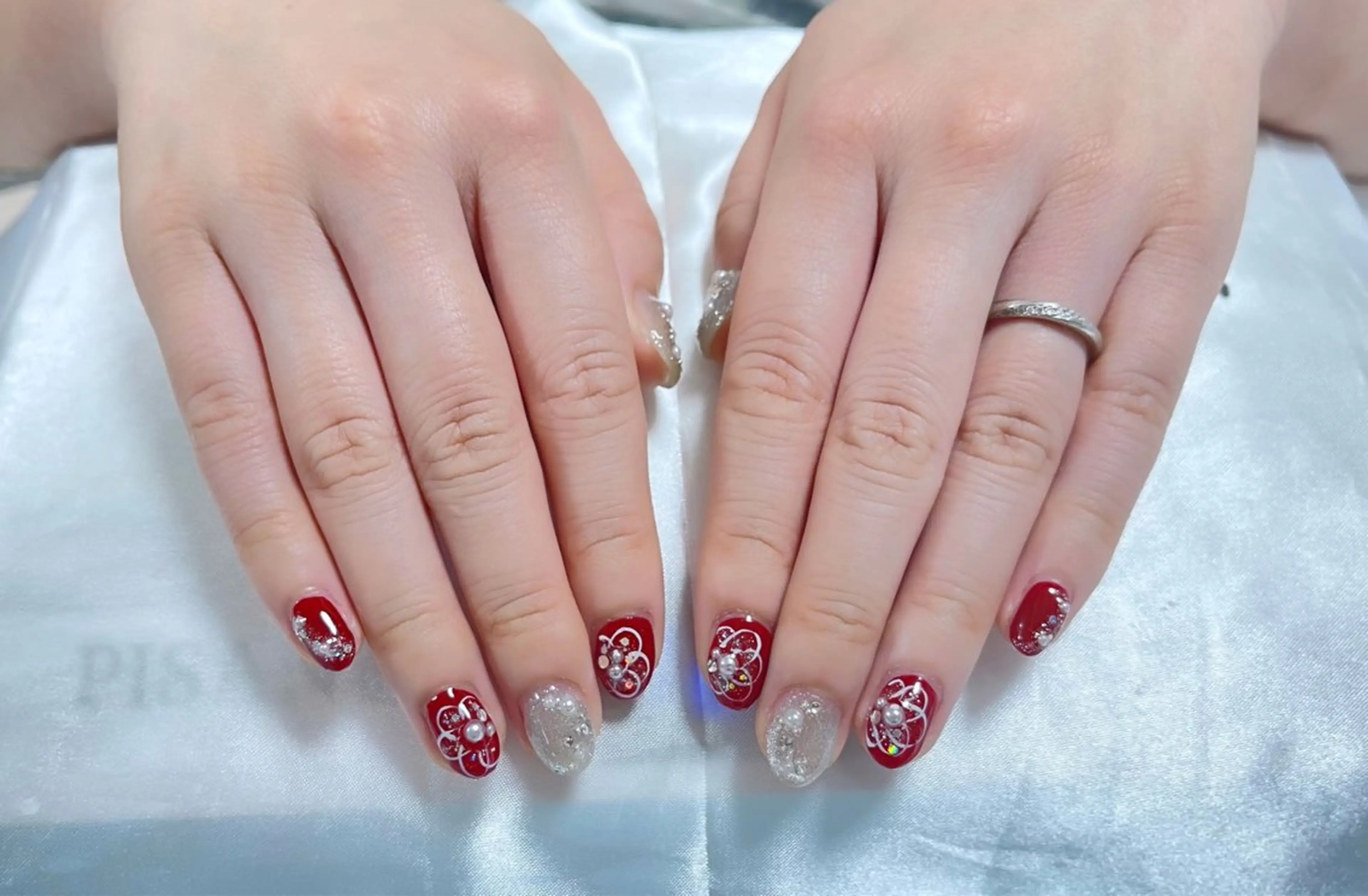 ネイル フットネイル ジェルネイル 韓国ネイル マグネットネイル 持ち込み ハンドネイル Akiko ネイルサロン所属・AKIKO ネイルサロンのネイルデザイン