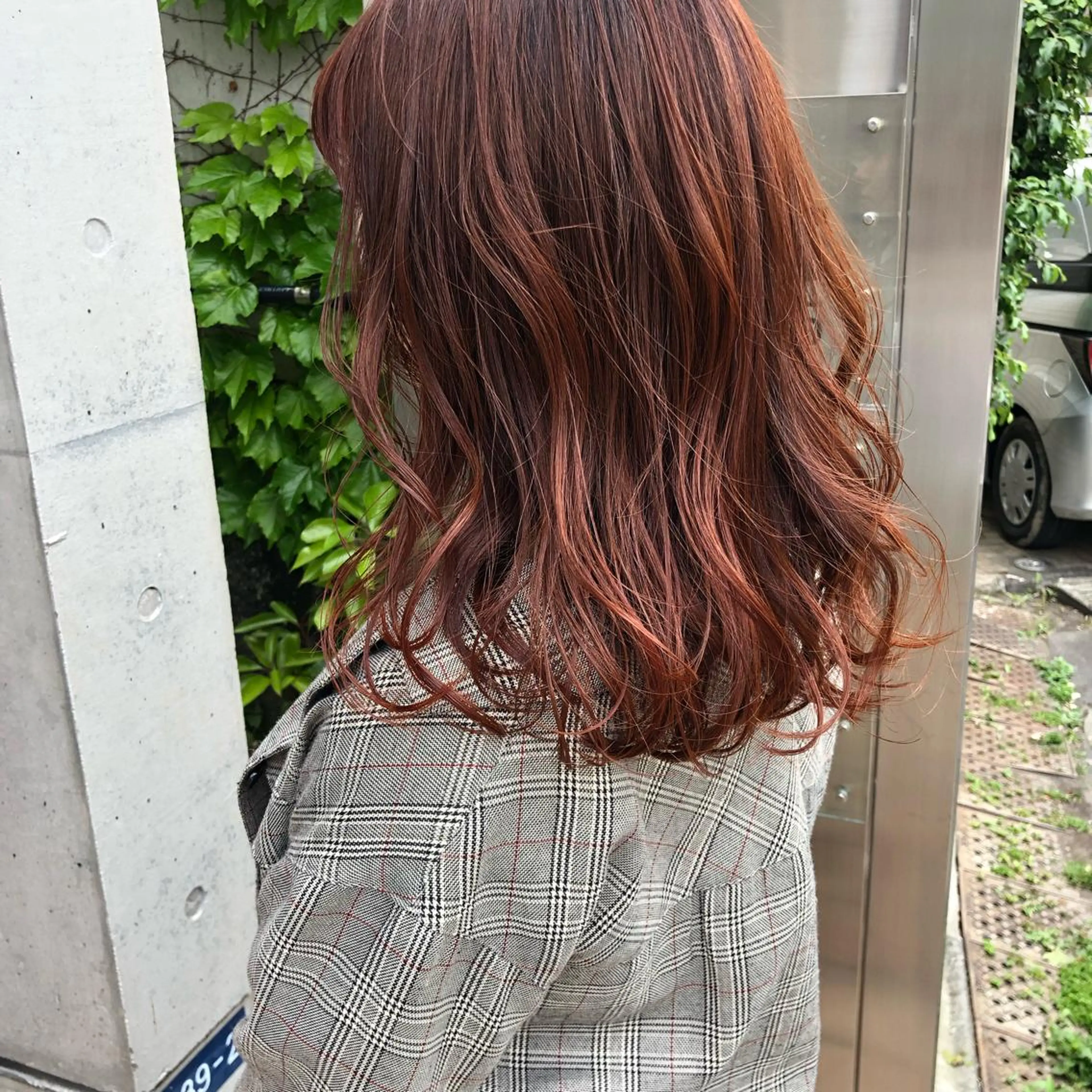 ミディアム カラー パーマ ヘアアレンジ カット ヘアカラー トリートメント ヘアセット ブリーチなしで透明感 艶カラー【Ryo】のヘアスタイル