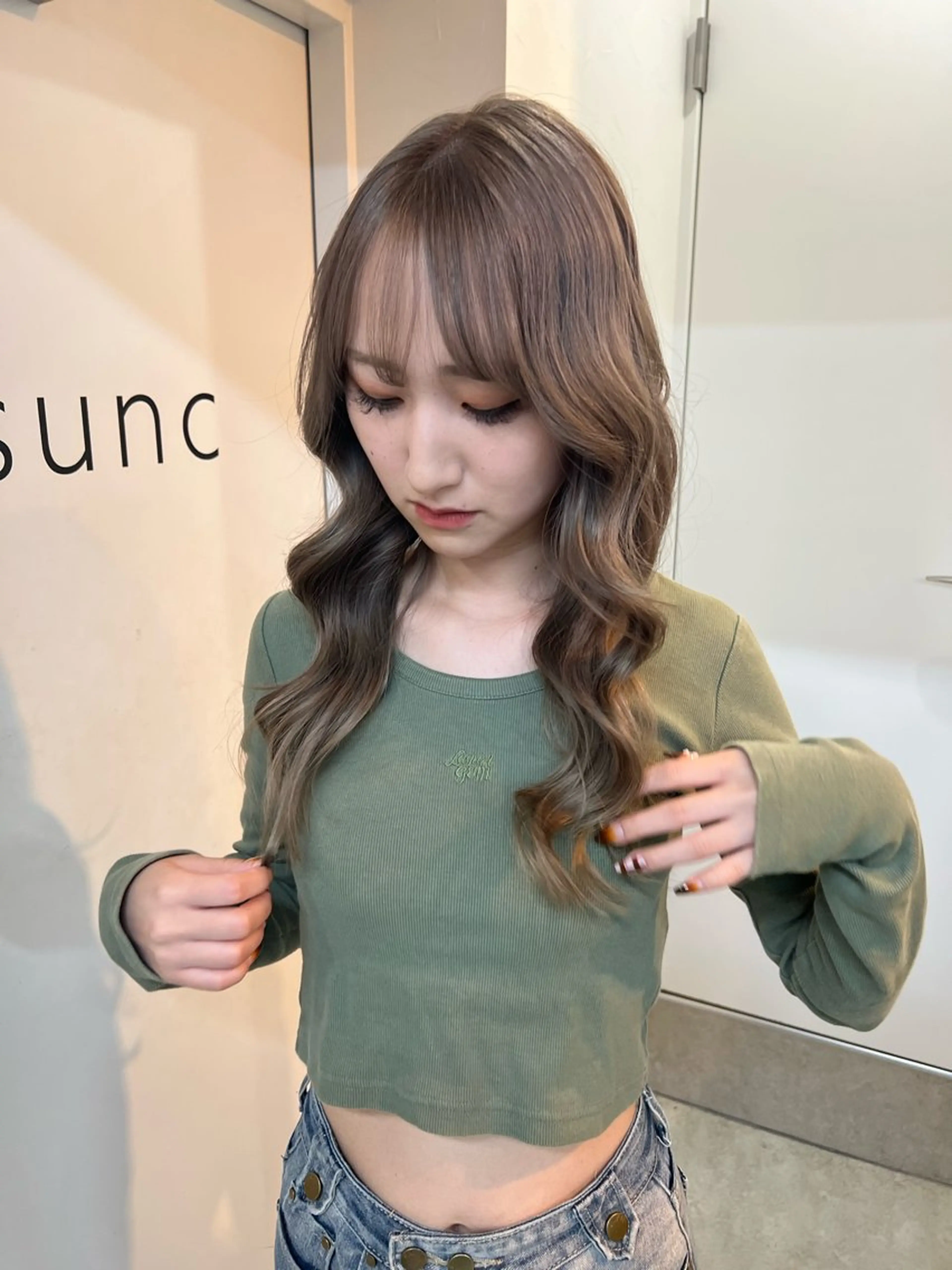 ミディアム 髪質改善 トリートメント 韓国風レイヤーカット グレージュ/大希のヘアスタイル