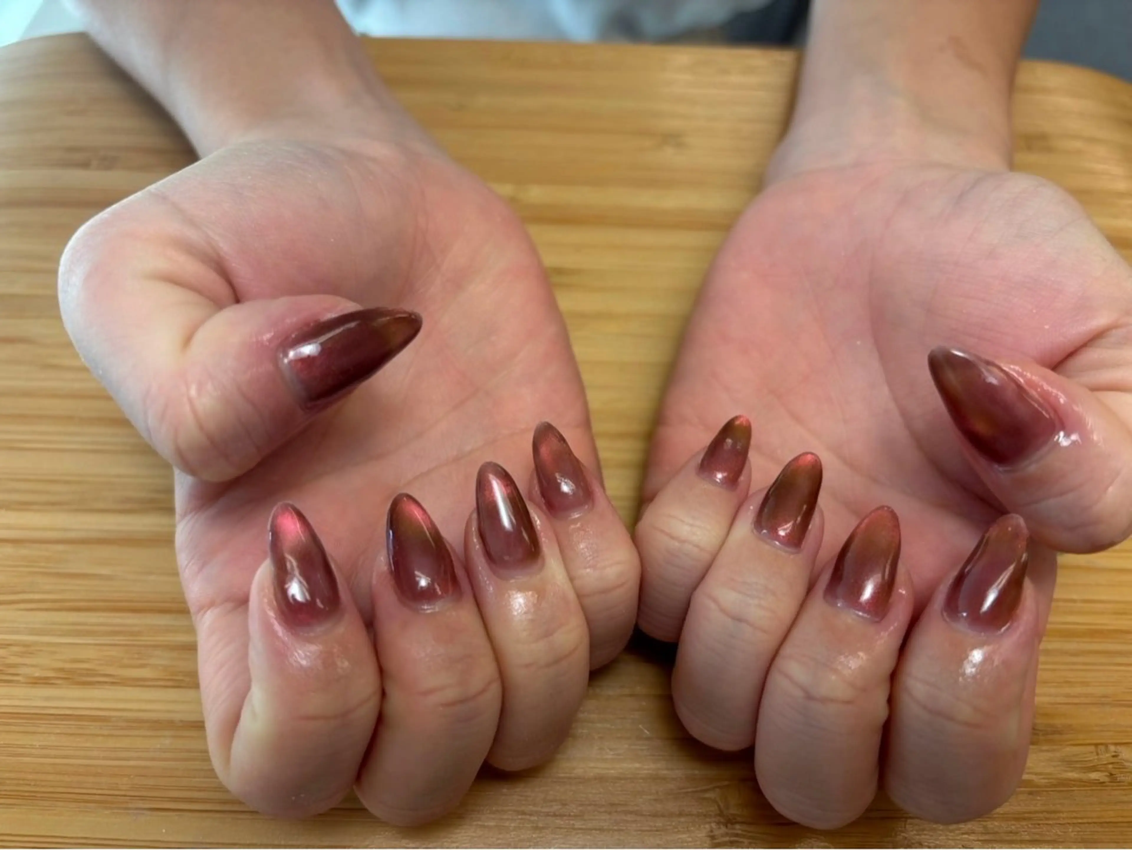 ネイル ハンドネイル VIVA NAIL所属・自爪を傷つけない フィルイン3500円のネイルデザイン