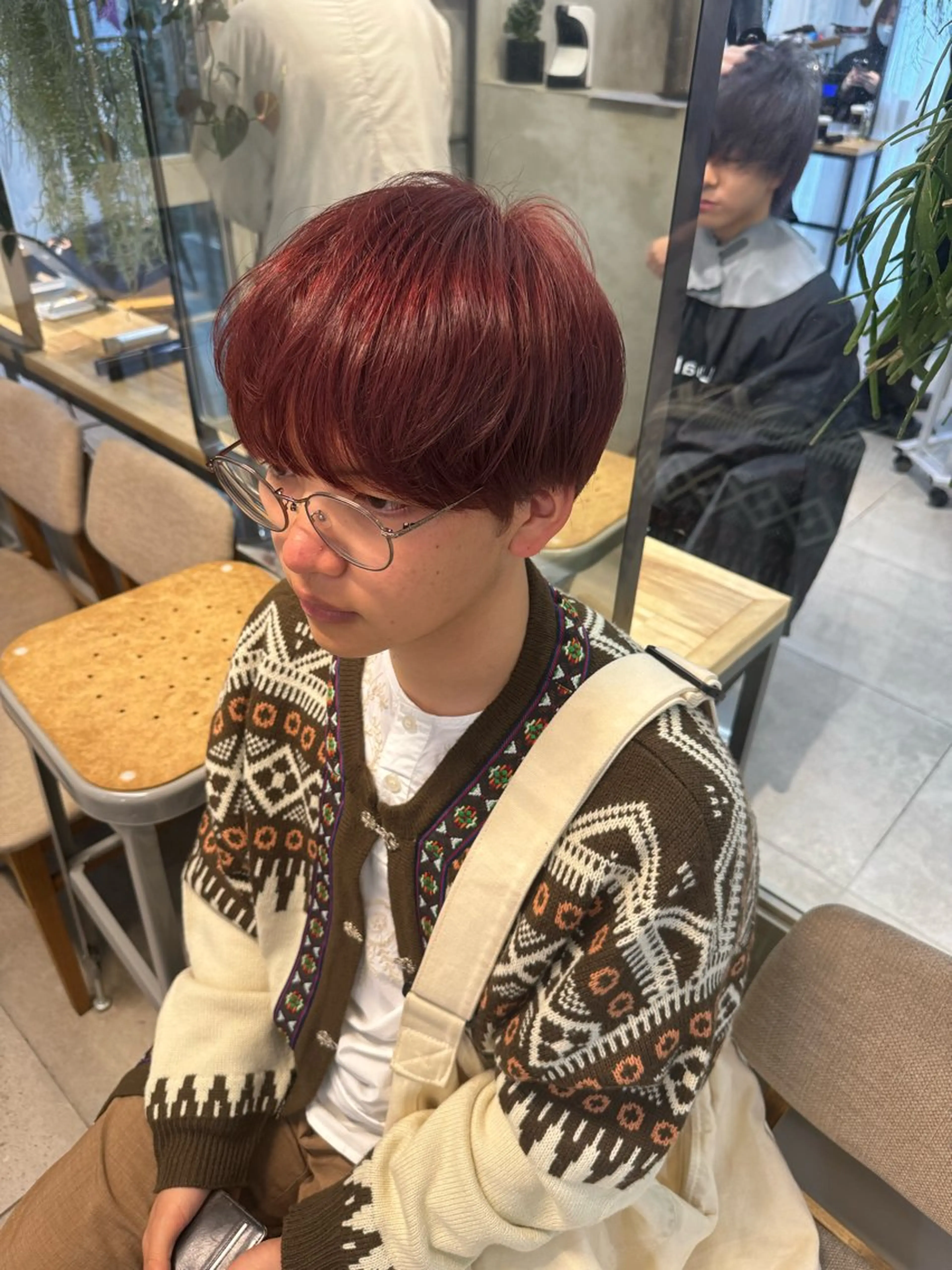 ショート カラー メンズ カシス レッドカラー ヘアカラー Lomalia 🤍🫧/makoのヘアスタイル