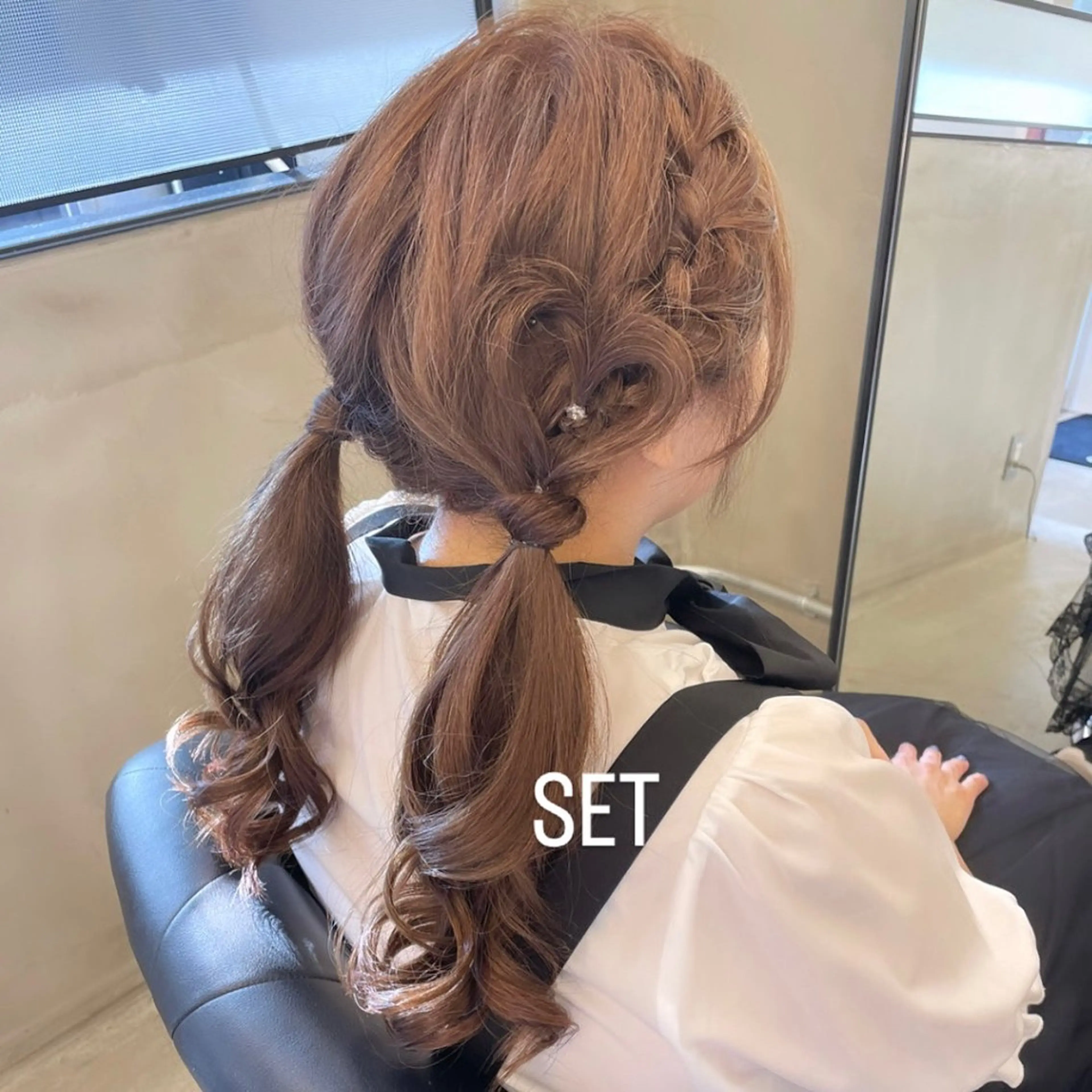 ロング ヘアアレンジ ヘアセット エクステ🩵ブリーチ 韓国ヘア🩵KAEのヘアスタイル