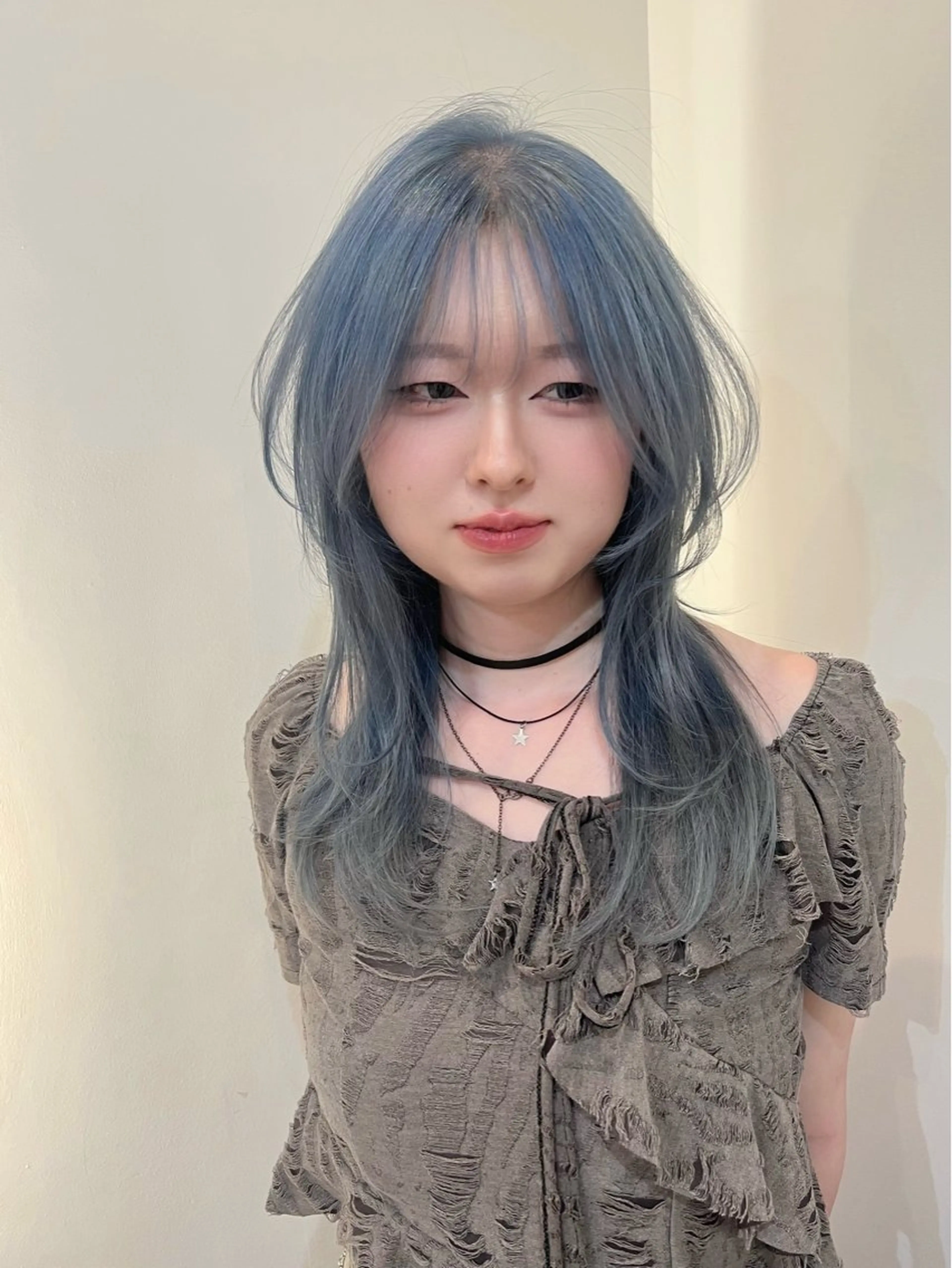 ミディアム カラー ヘアカラー トリートメント レイヤー/韓国 ハイトーン興津史弥のヘアスタイル