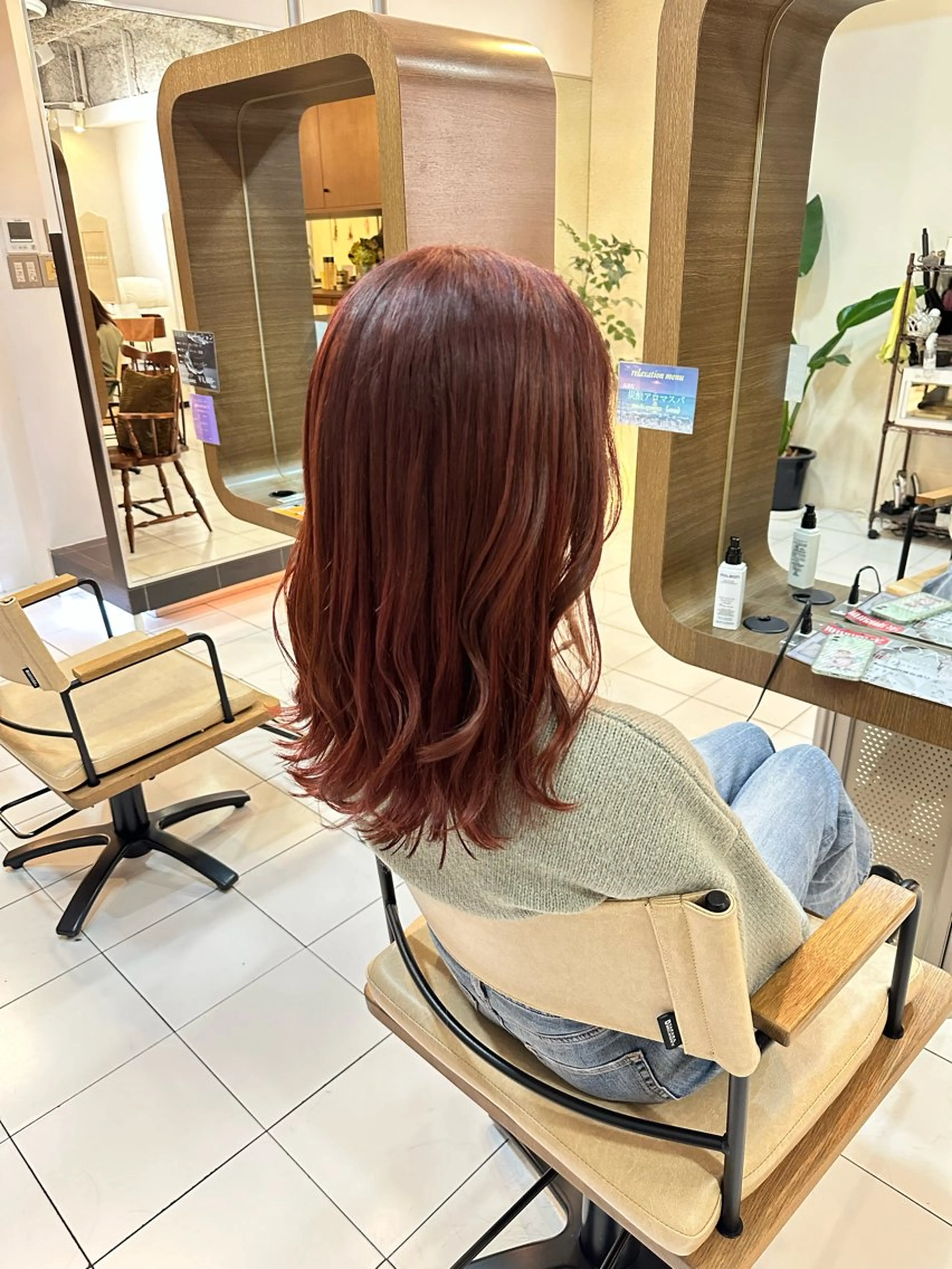 ミディアム カラー ブリーチ ダブルカラー ブリーチなしカラー ピンクカラー カット ヘアカラー アニメオタク美容師✂ miharuのヘアスタイル