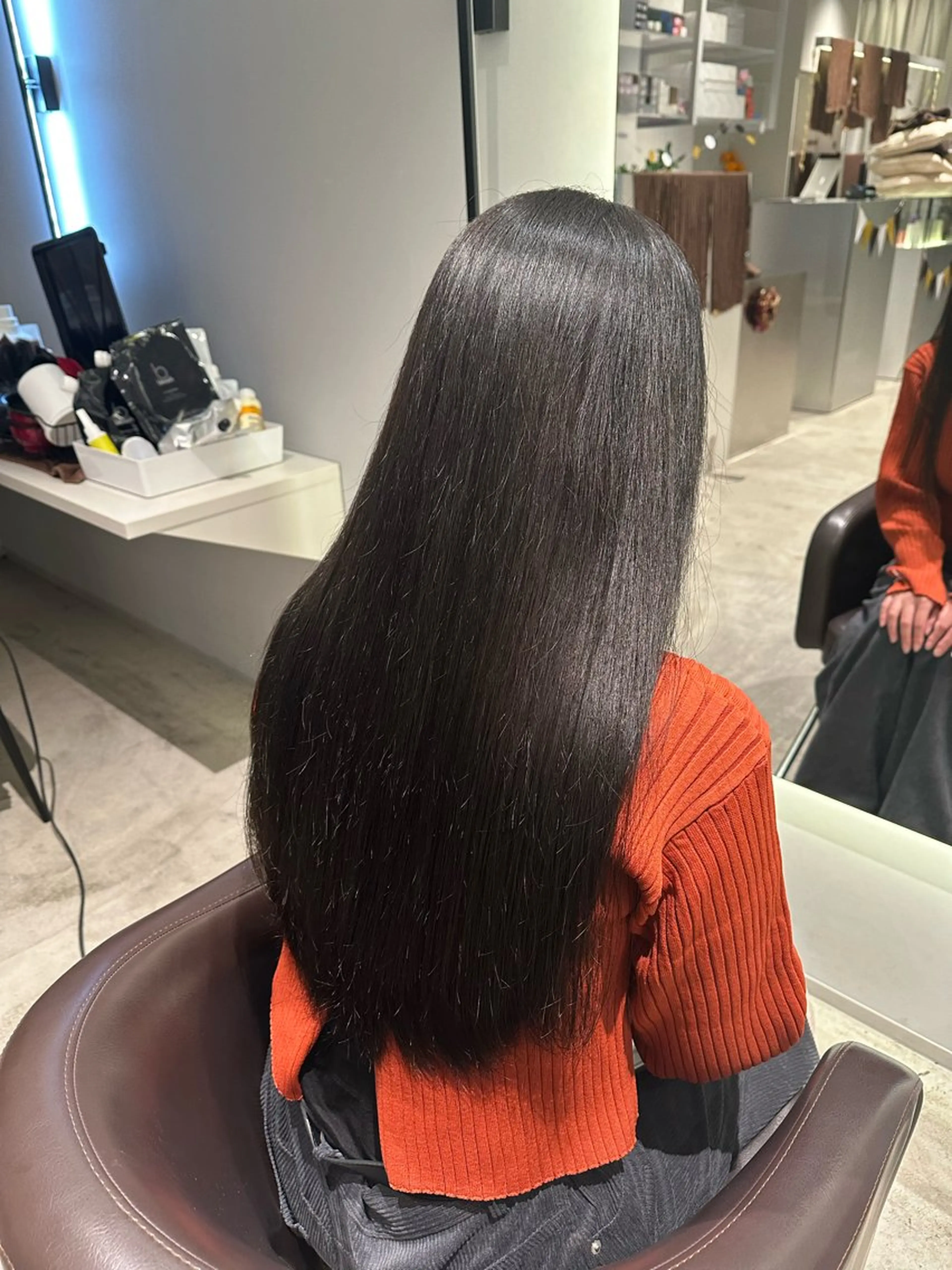 セミロング 縮毛矯正 ヘアカラー 中林優太🪸 暖色特化🪸のヘアスタイル