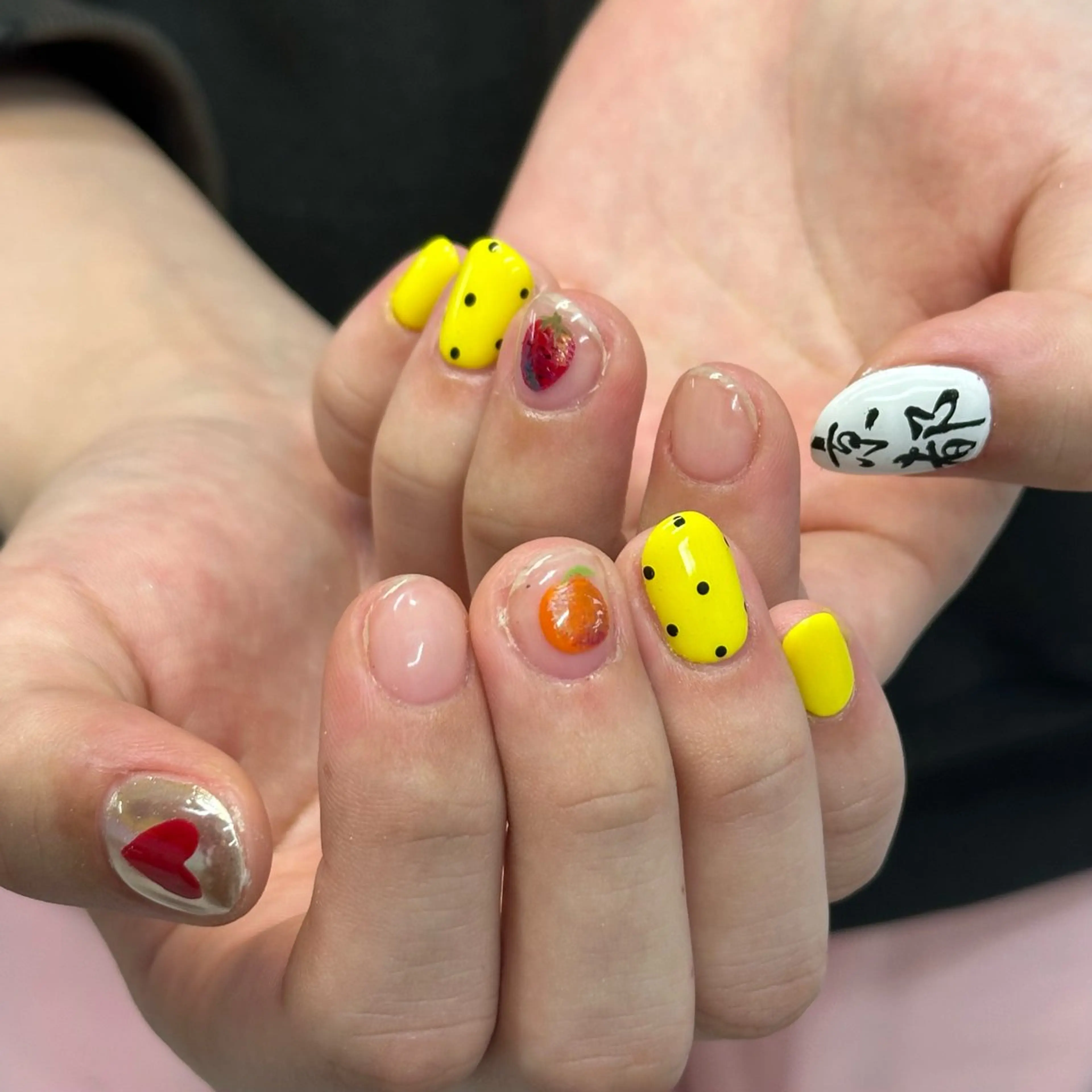 ネイル ハンドネイル フットネイル YukaRyu /個性派デザインのネイルデザイン